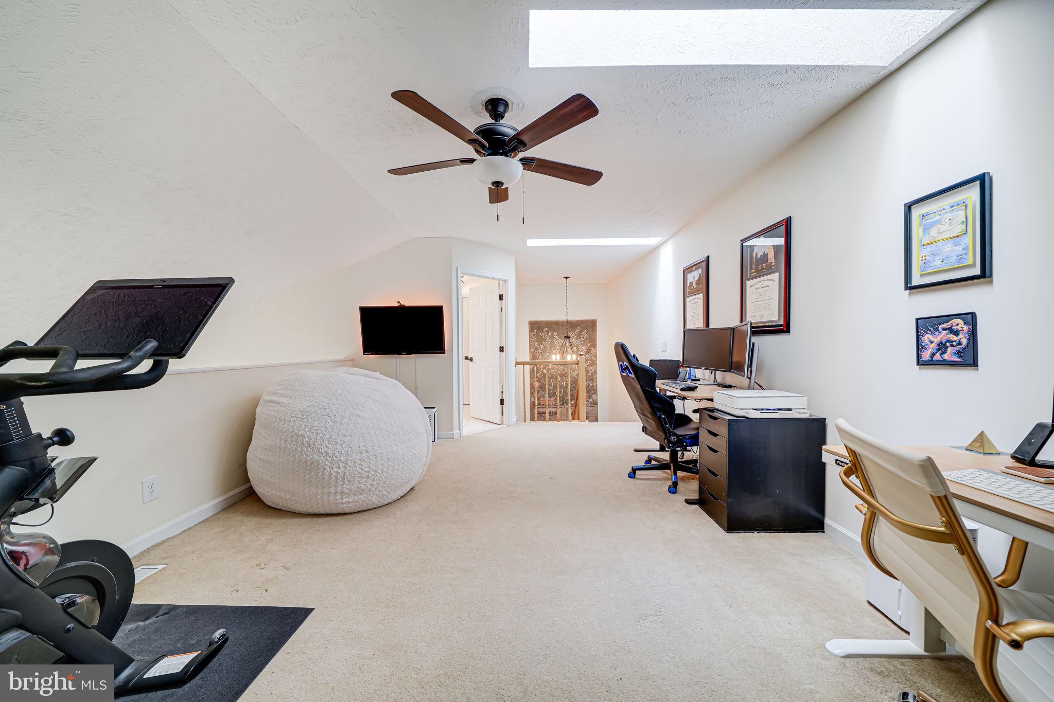 OXFORD HOUSE - Residential