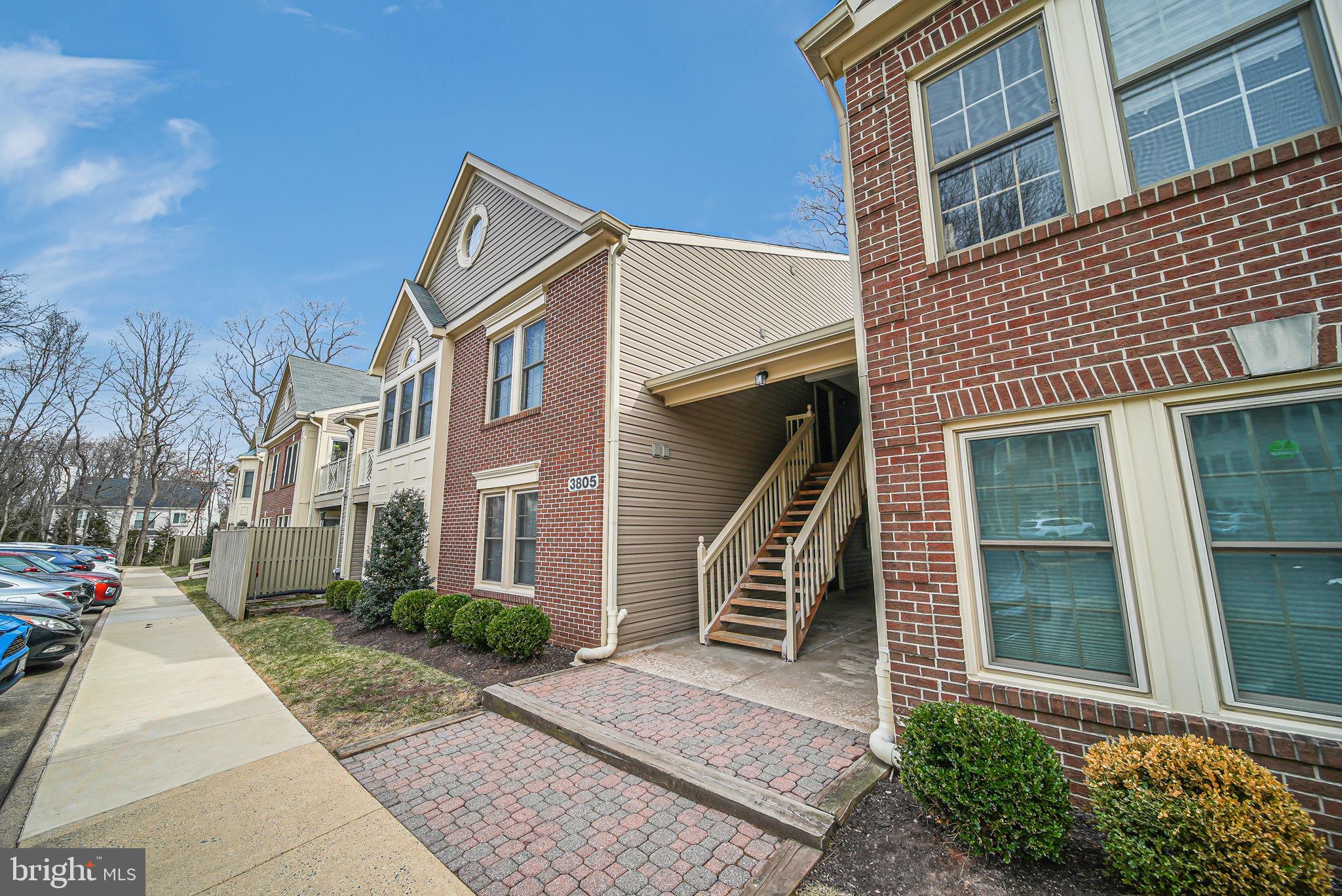 OXFORD HOUSE - Residential