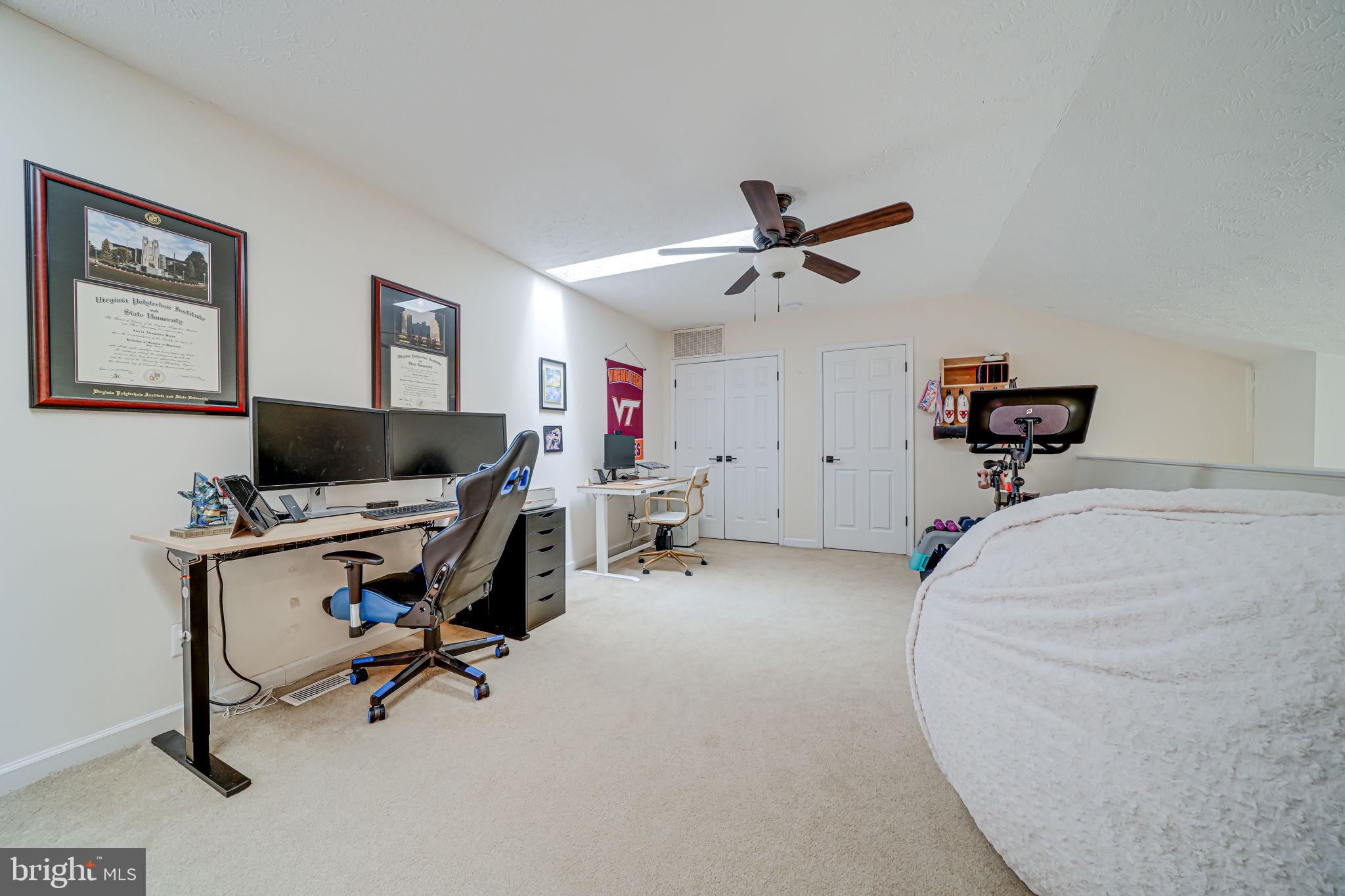 OXFORD HOUSE - Residential