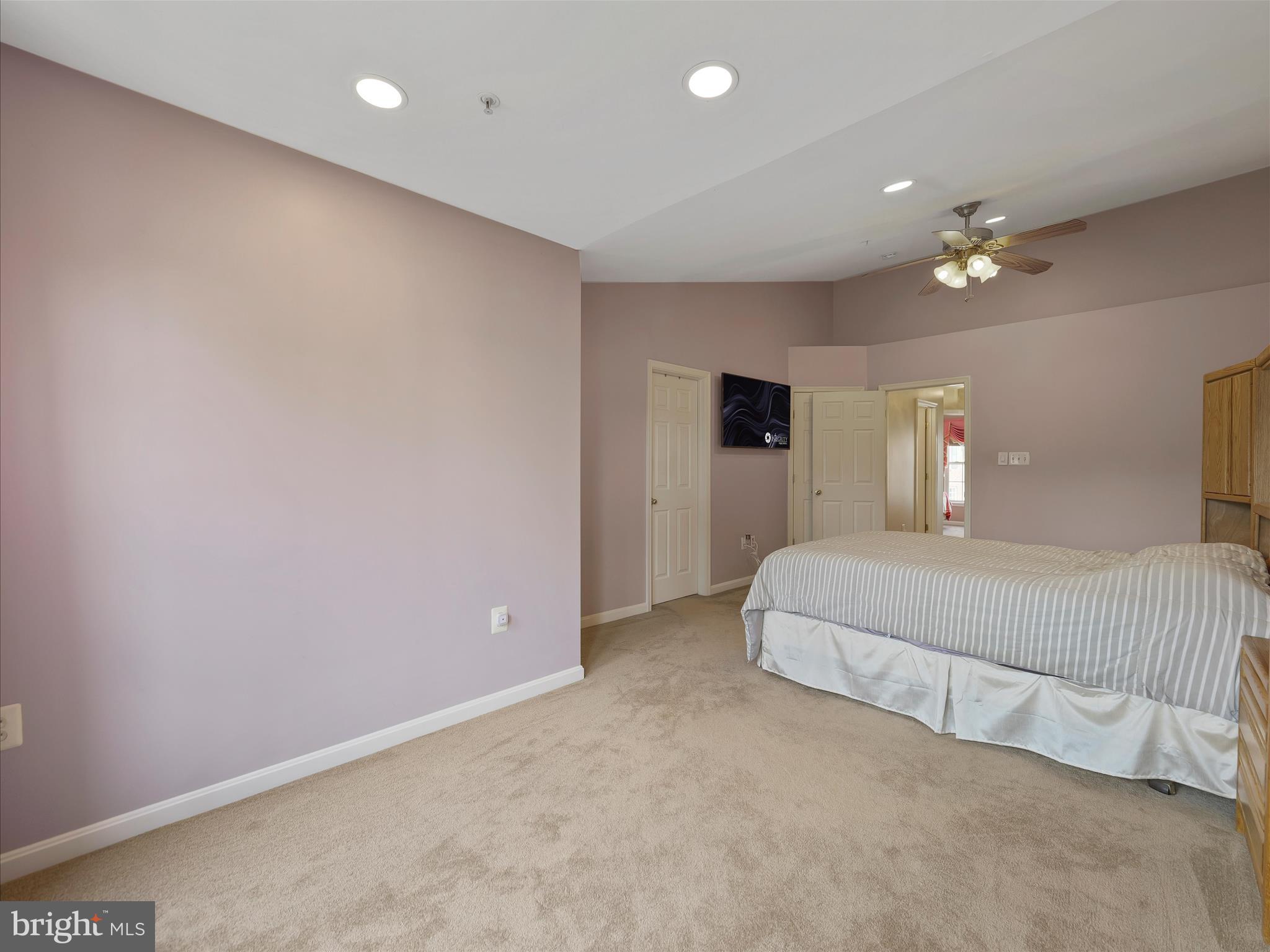 WHITTIER POND - Residential