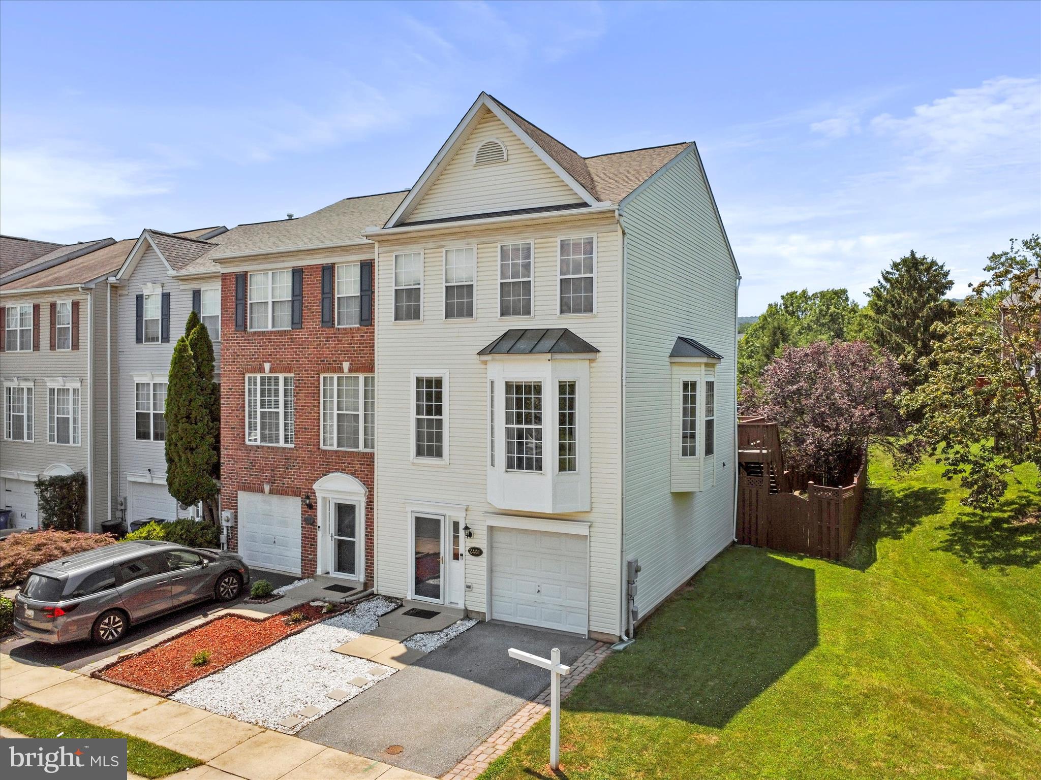 2441 WYNFIELD COURT