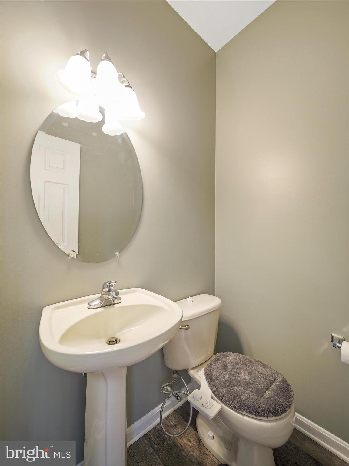 WHITTIER POND - Residential