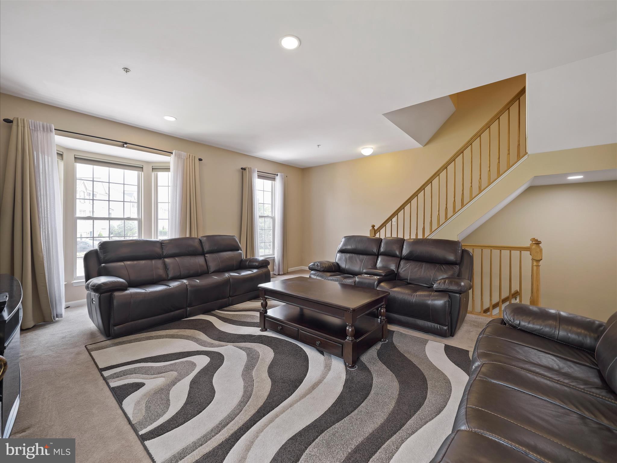 WHITTIER POND - Residential