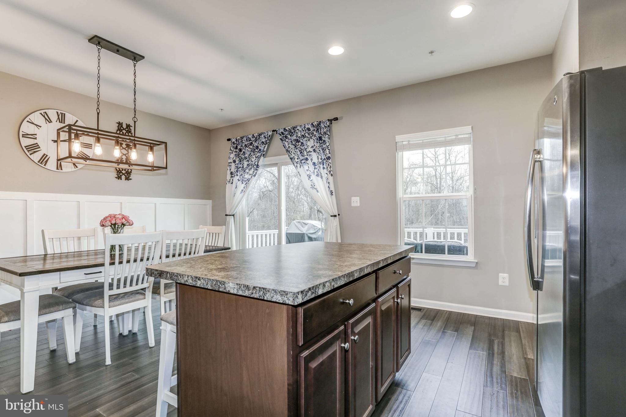 HOLLY RIDGE - Residential