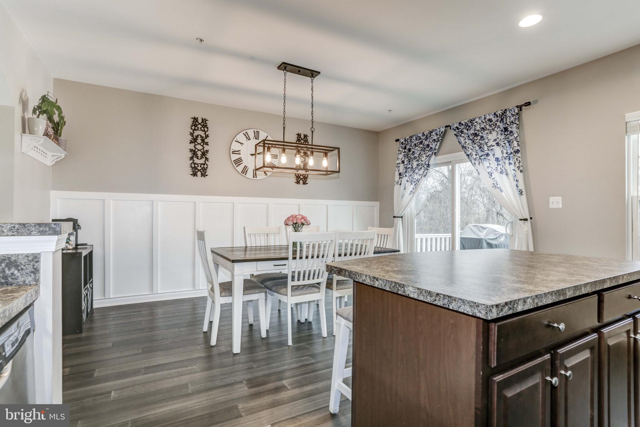 HOLLY RIDGE - Residential