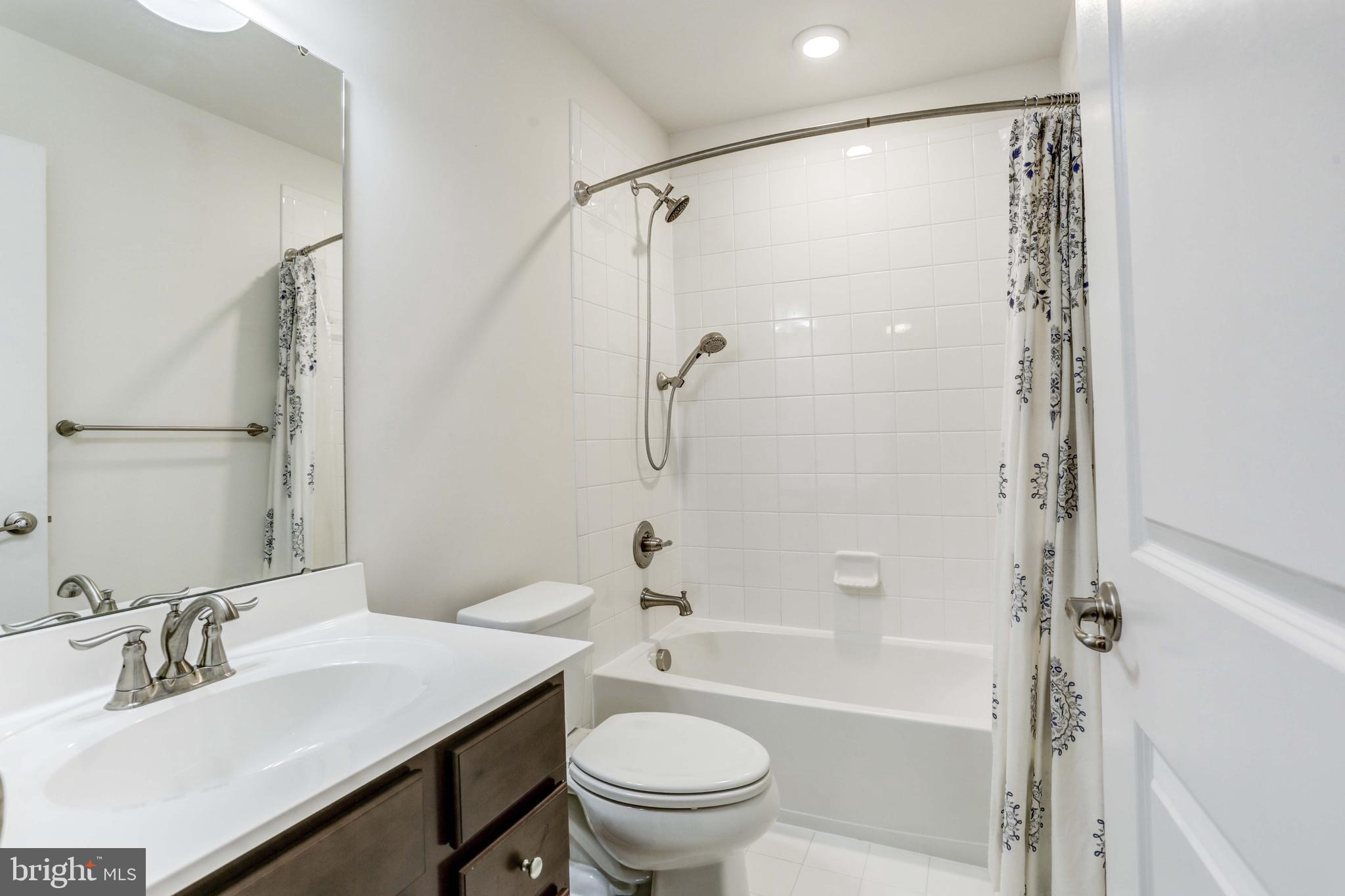 HOLLY RIDGE - Residential