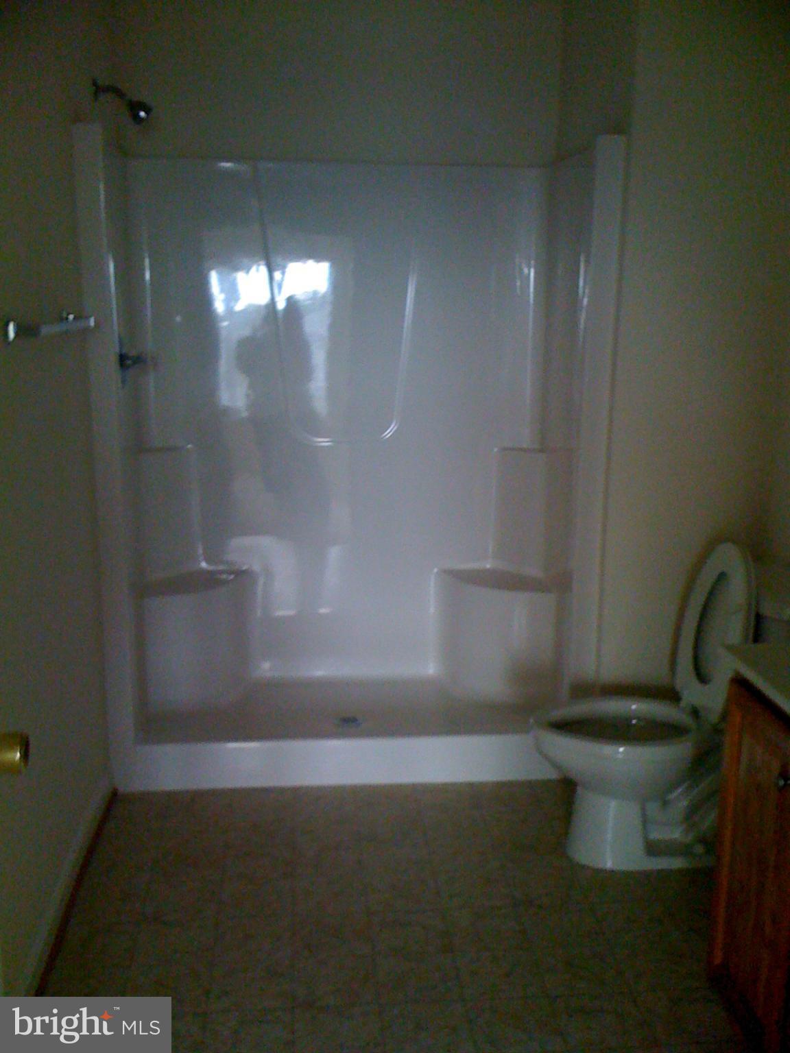 RESIDENCES AT WILDEWOOD - Residential Lease