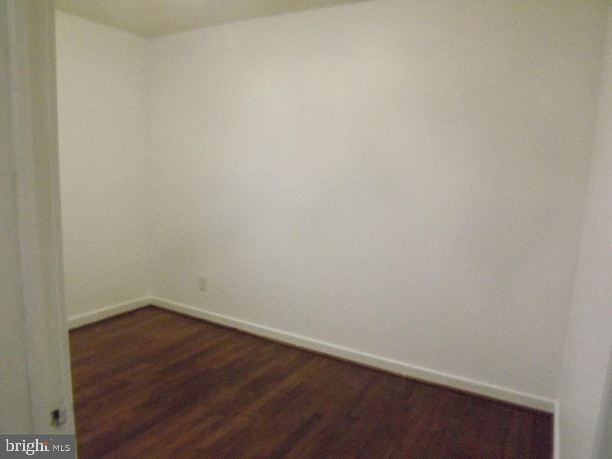 IVERSON SQUARE CONDOMINIUM - Residential