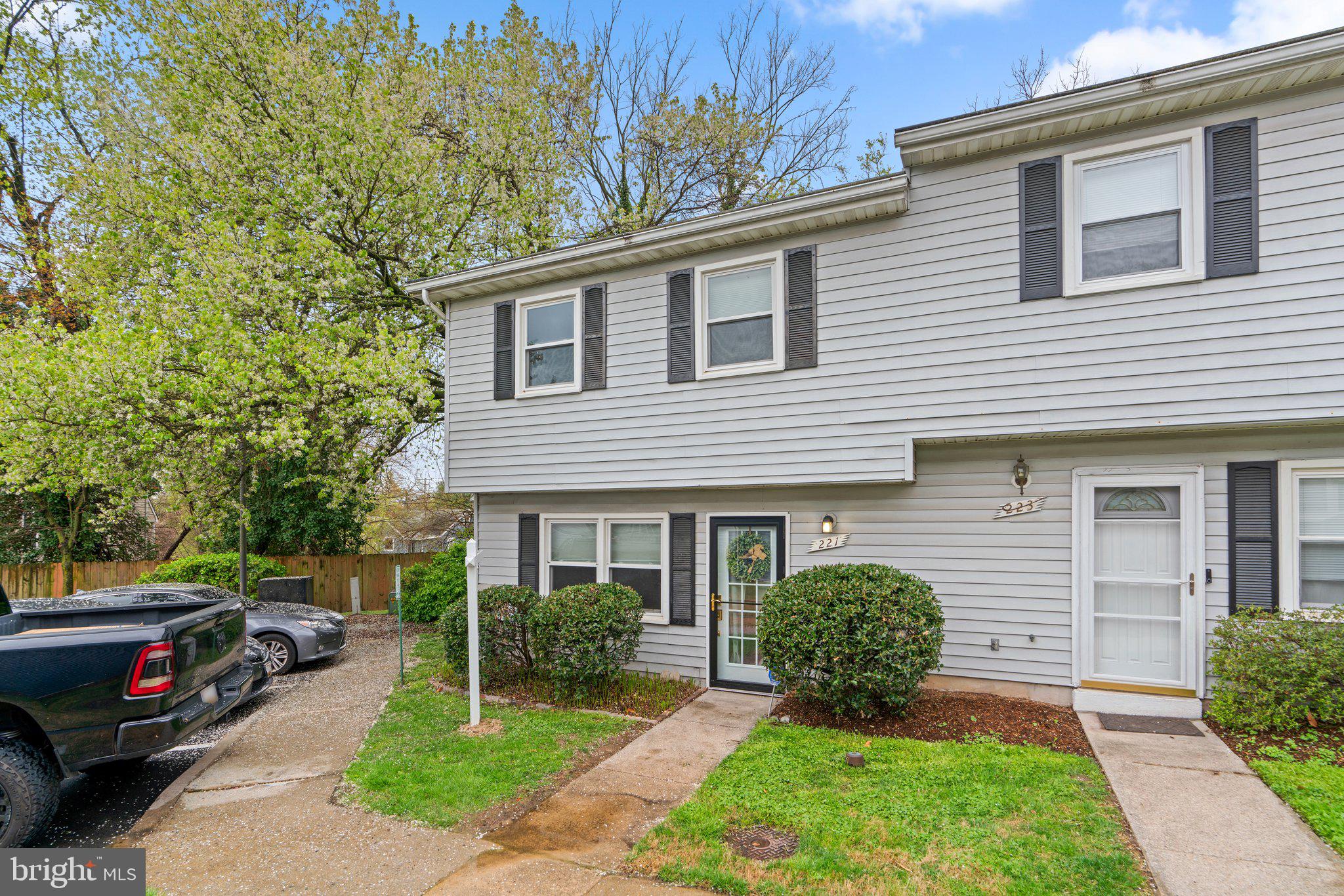 FERNDALE GARDENS CONDO - Residential