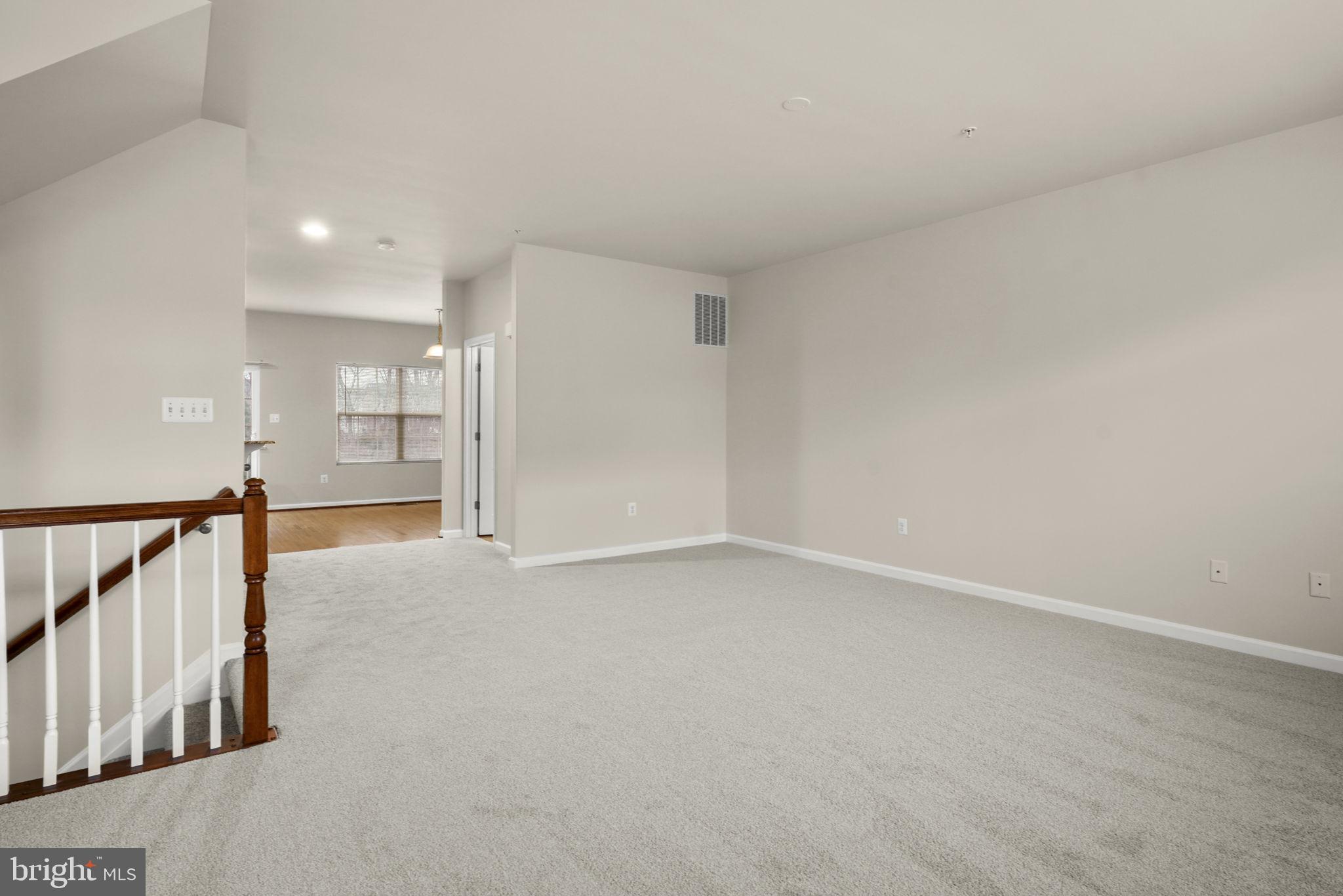 CHELSEA MANOR - Residential