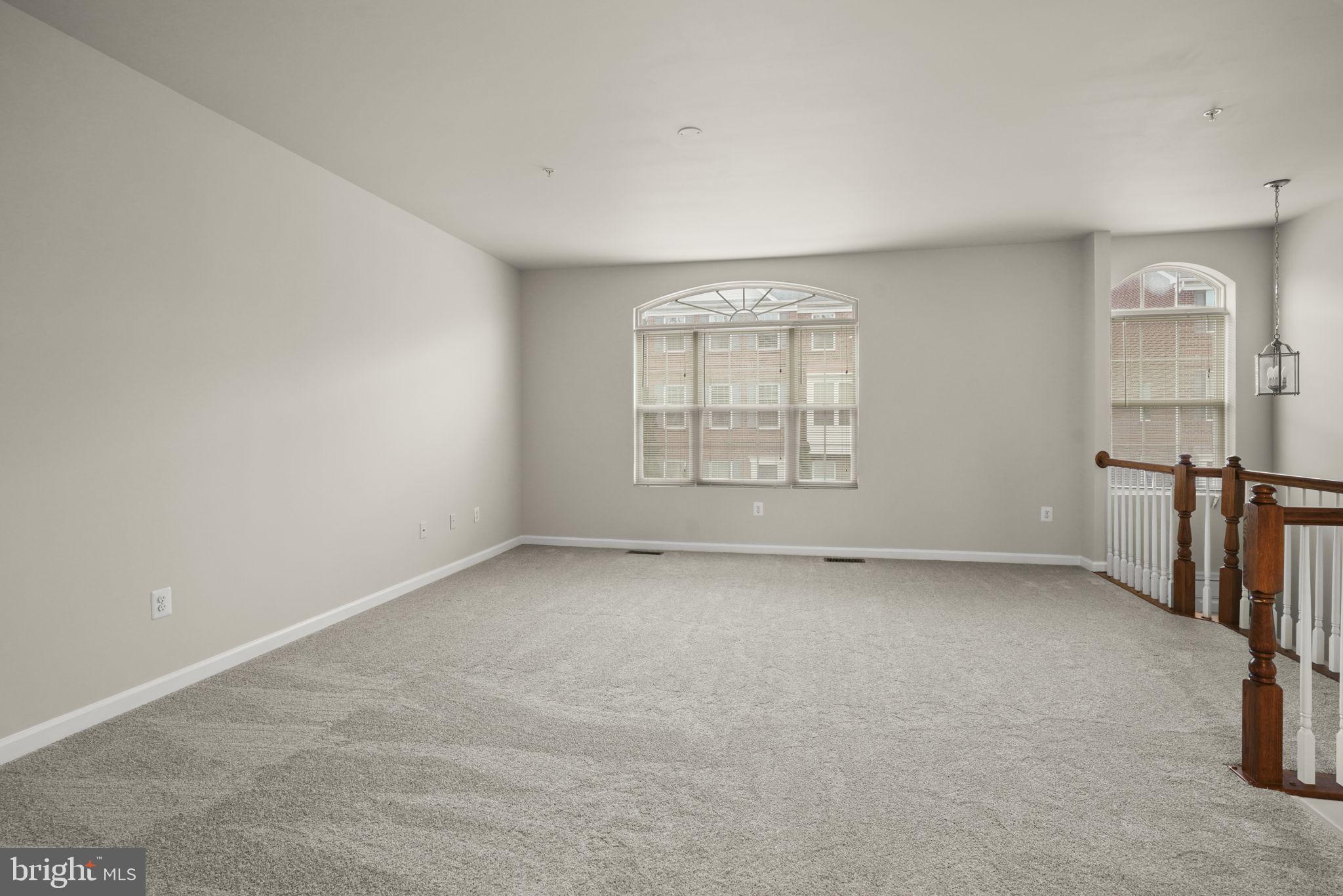 CHELSEA MANOR - Residential