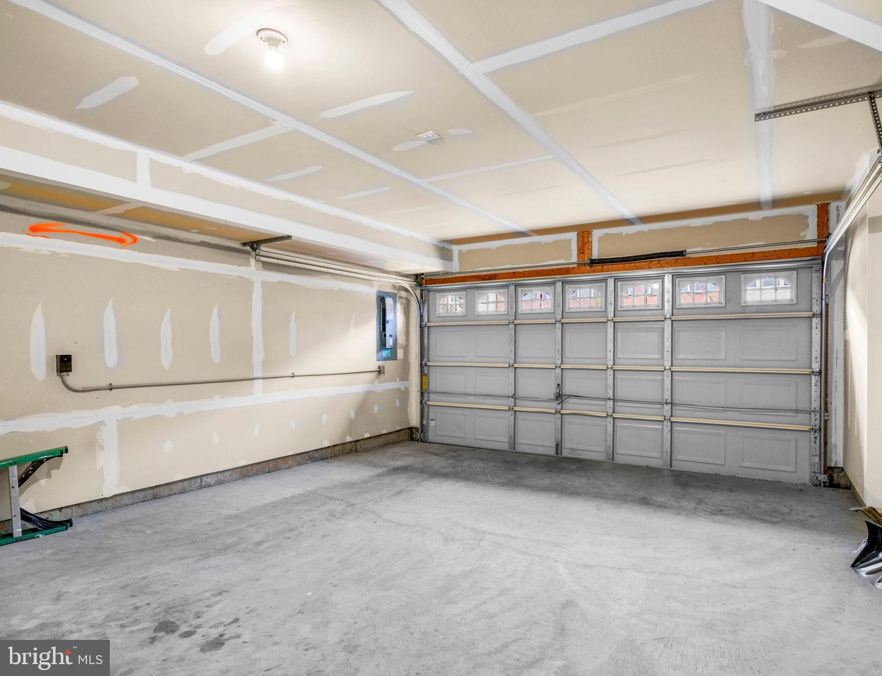 CHELSEA MANOR - Residential