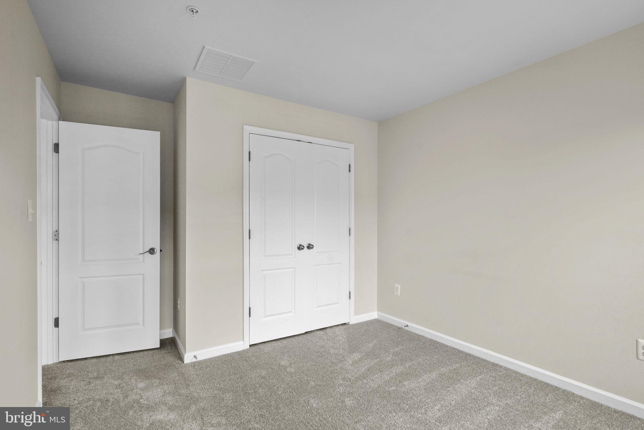 CHELSEA MANOR - Residential