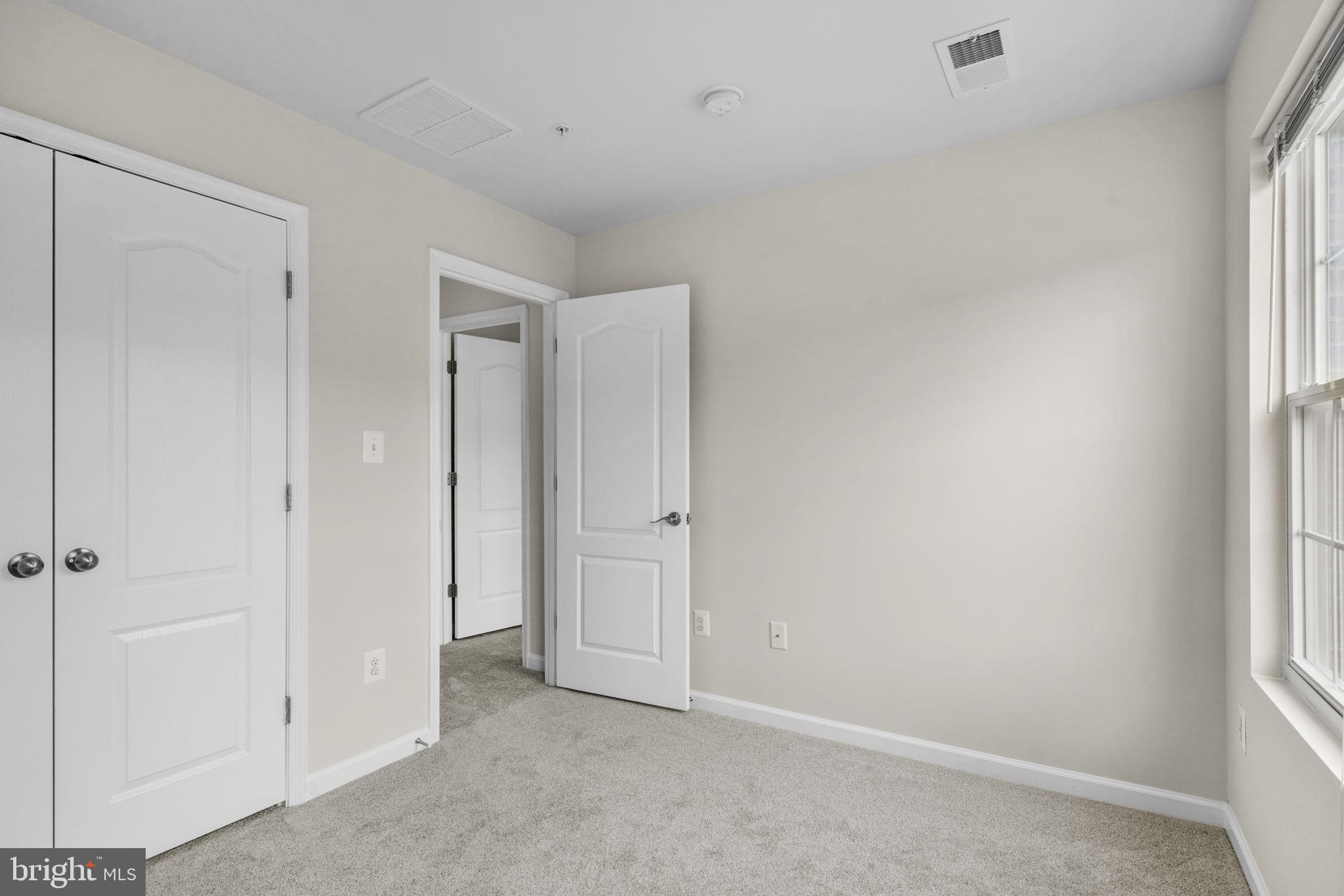 CHELSEA MANOR - Residential