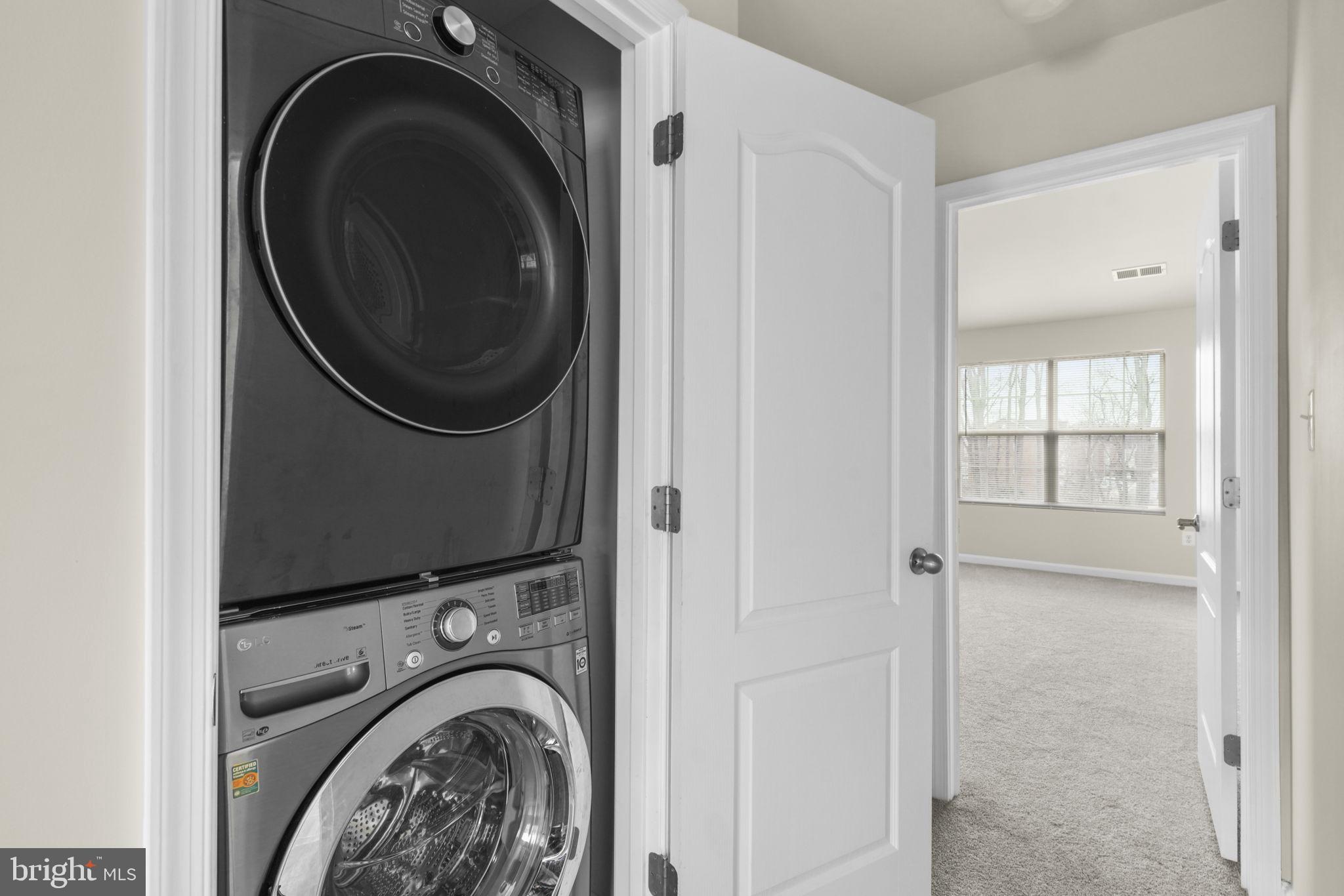 CHELSEA MANOR - Residential