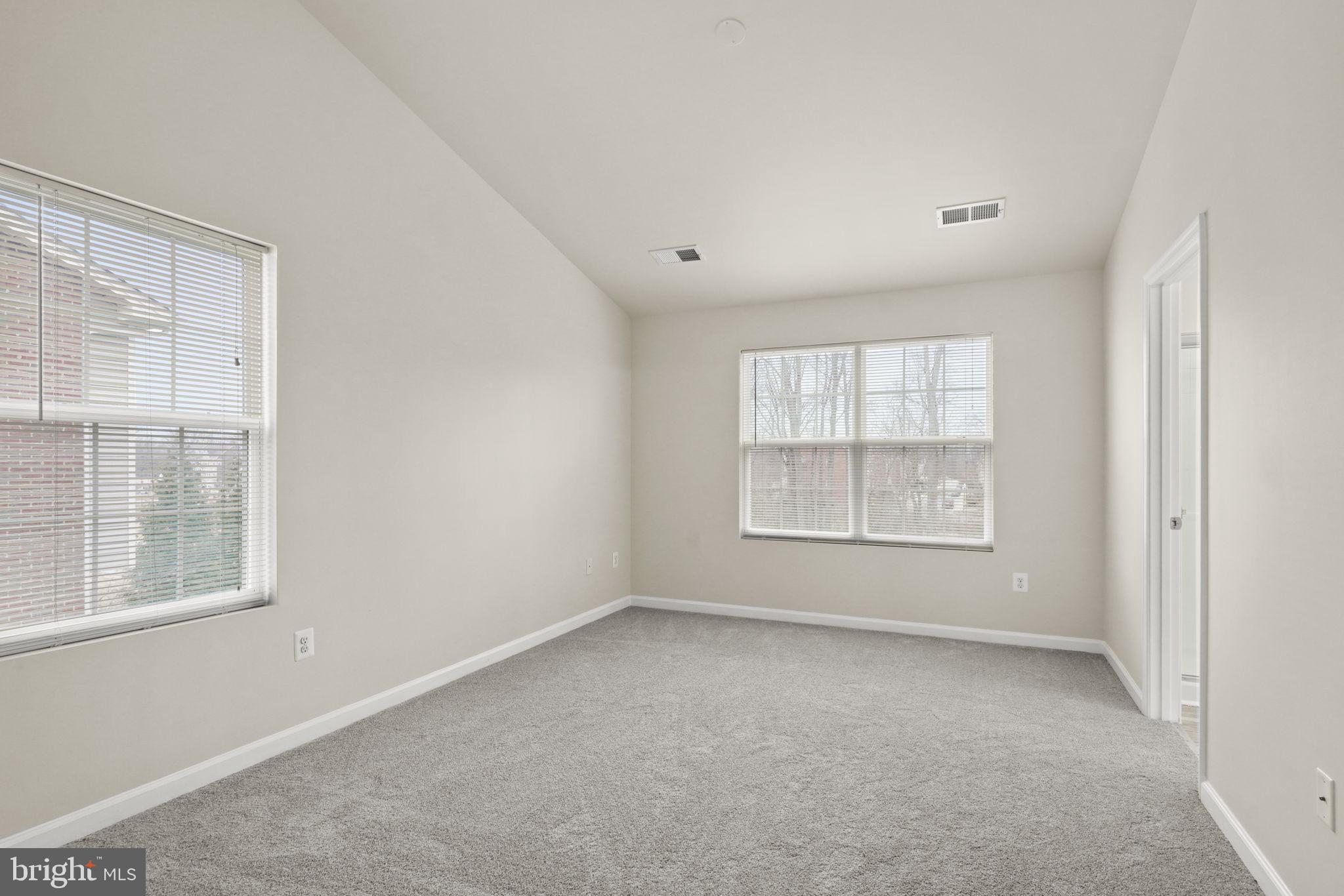 CHELSEA MANOR - Residential