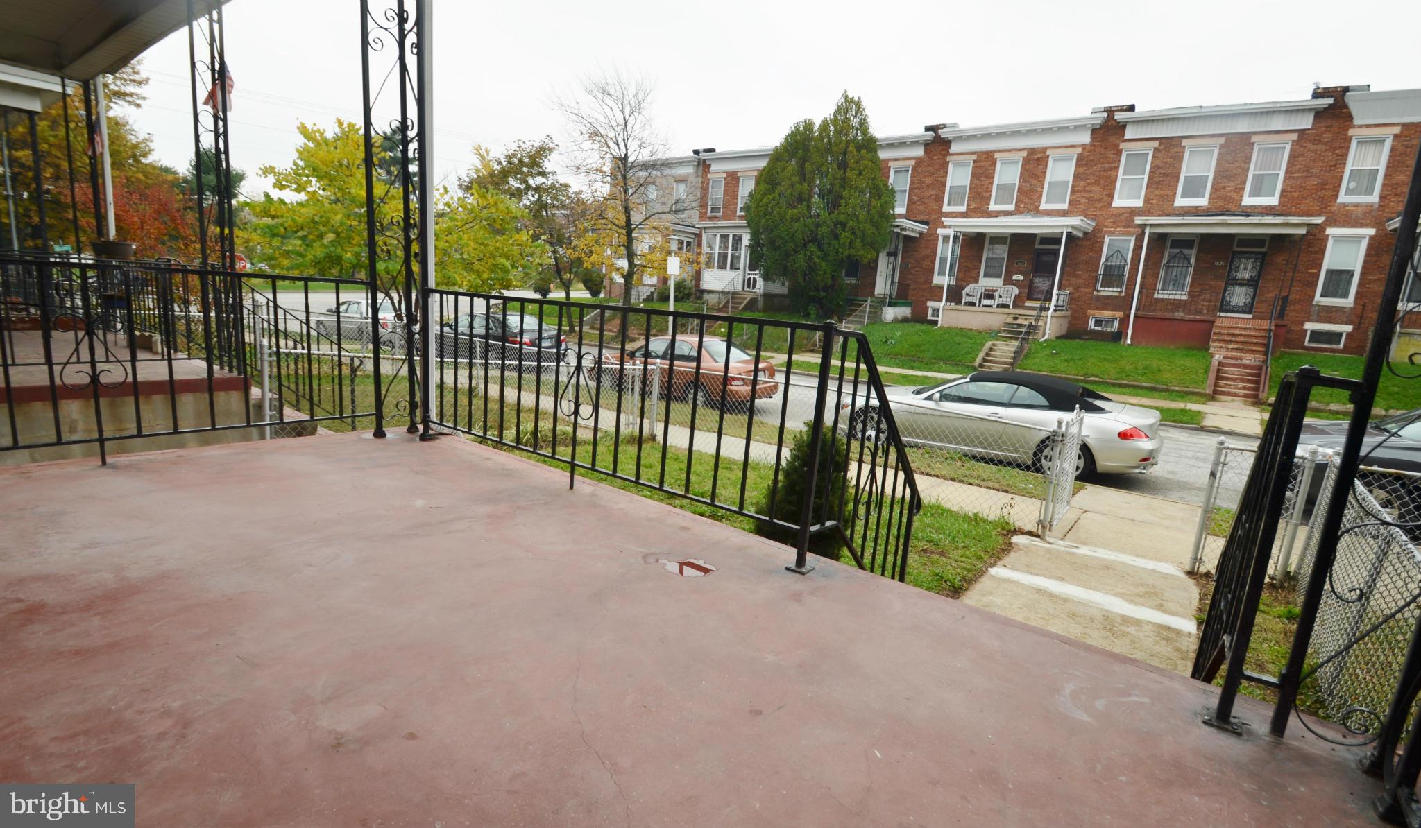 LAKE MONTEBELLO - Residential