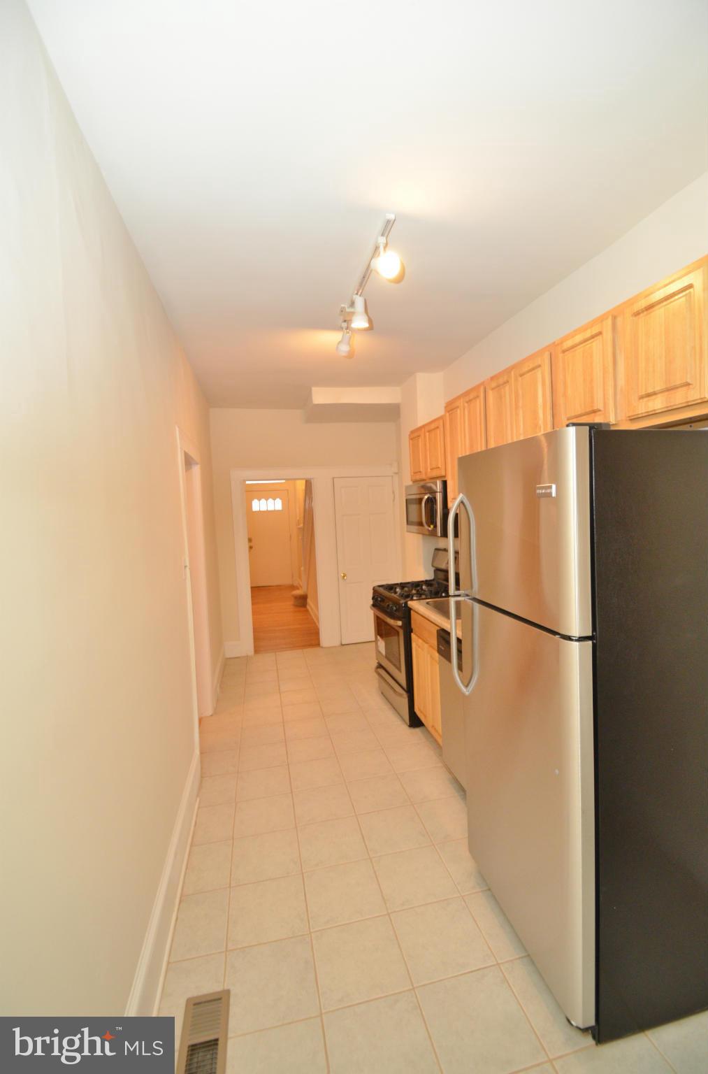 LAKE MONTEBELLO - Residential