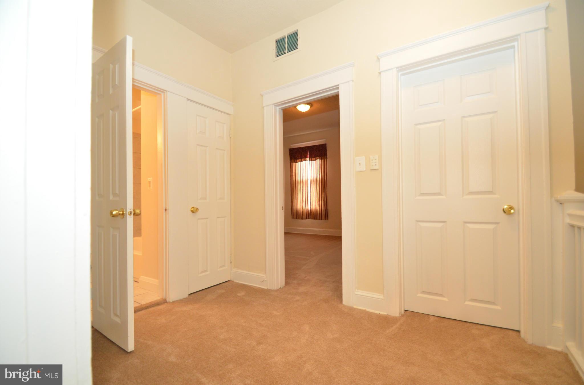 LAKE MONTEBELLO - Residential