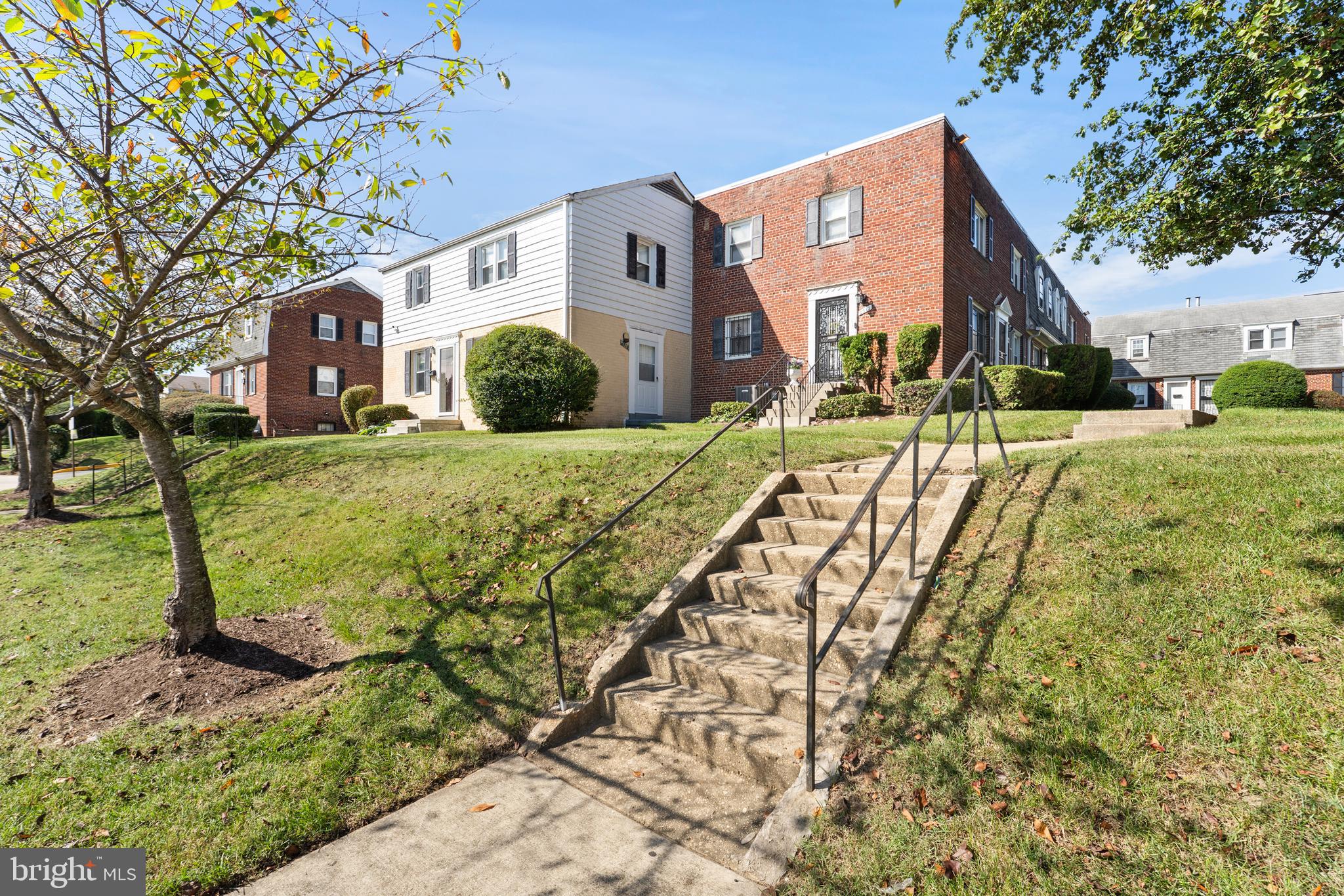 IVERSON VILLAGE CONDO - Residential Lease