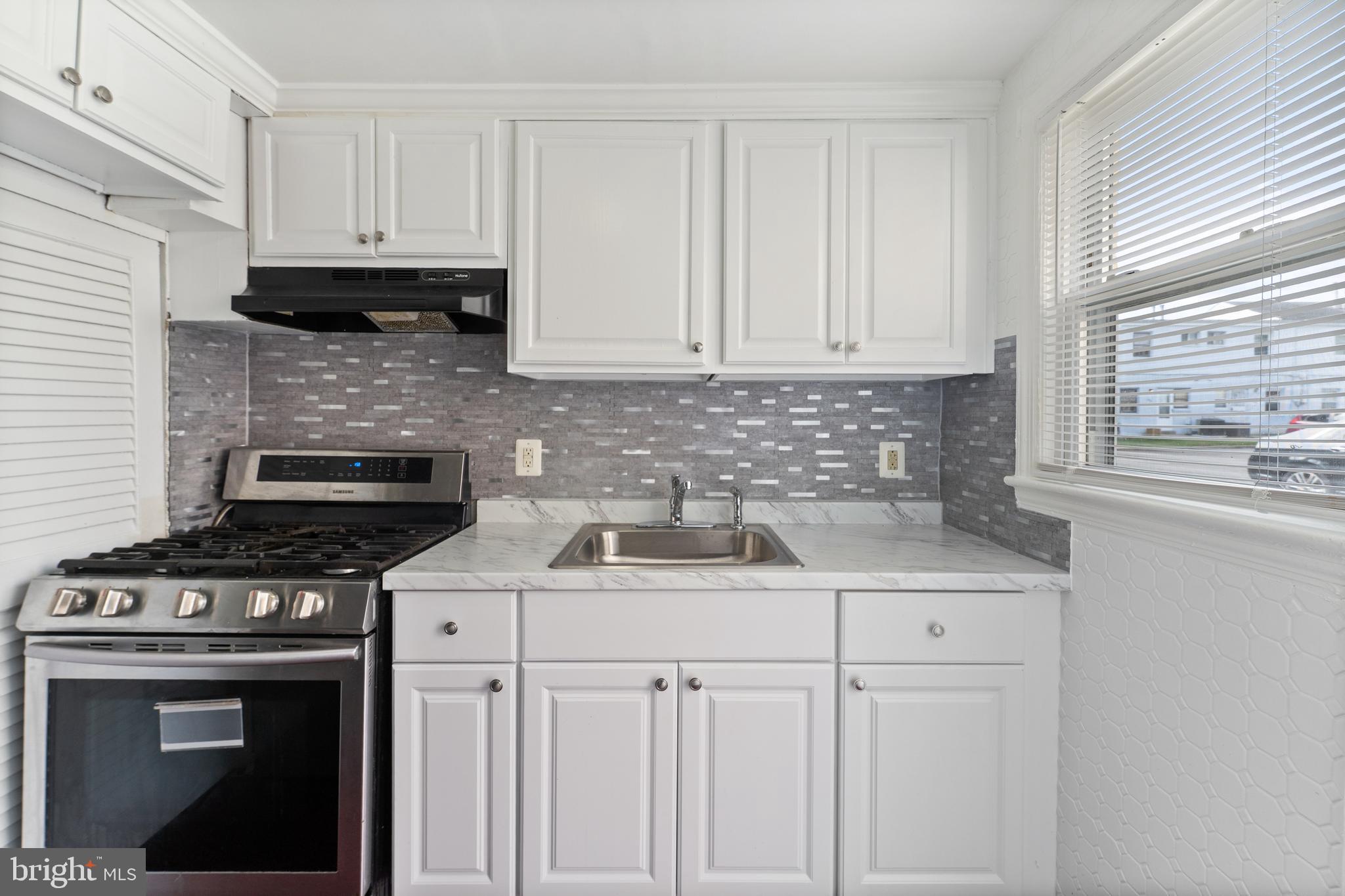 IVERSON VILLAGE CONDO - Residential Lease