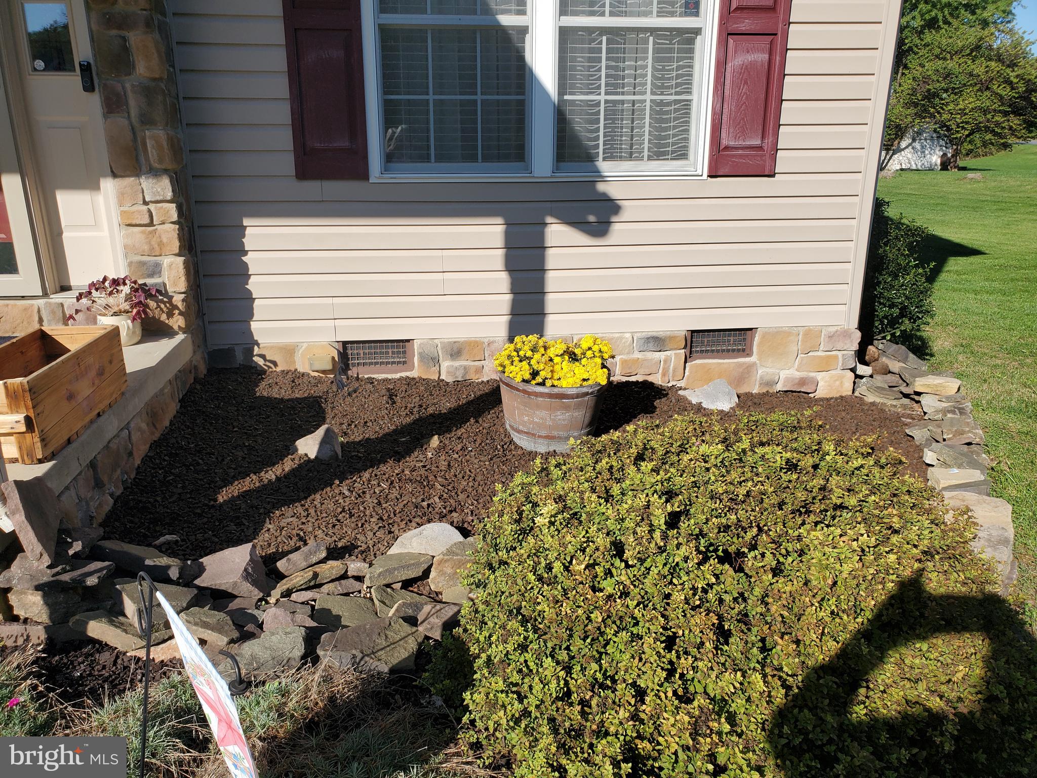 EVERMAY MANOR - Residential