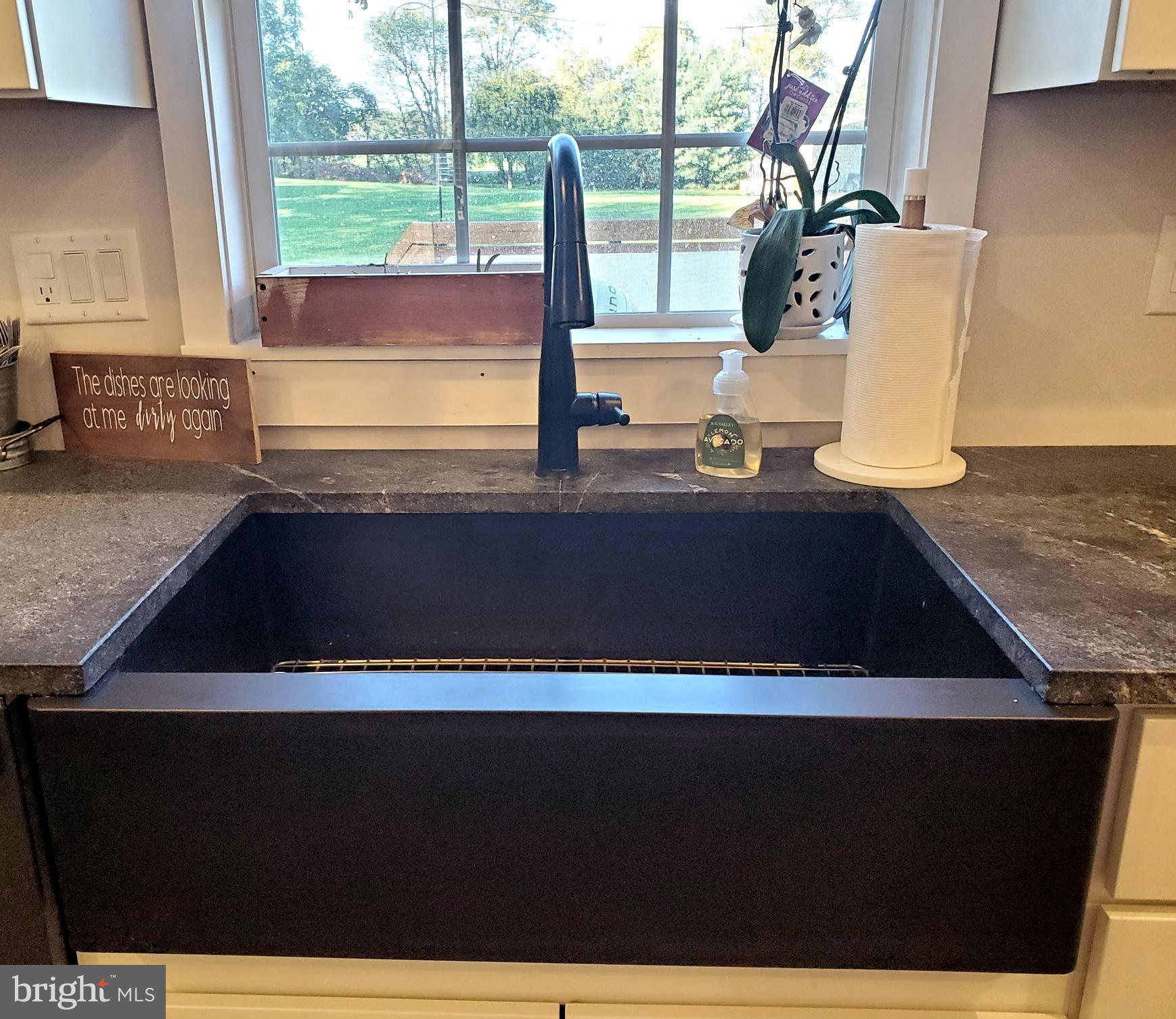 EVERMAY MANOR - Residential