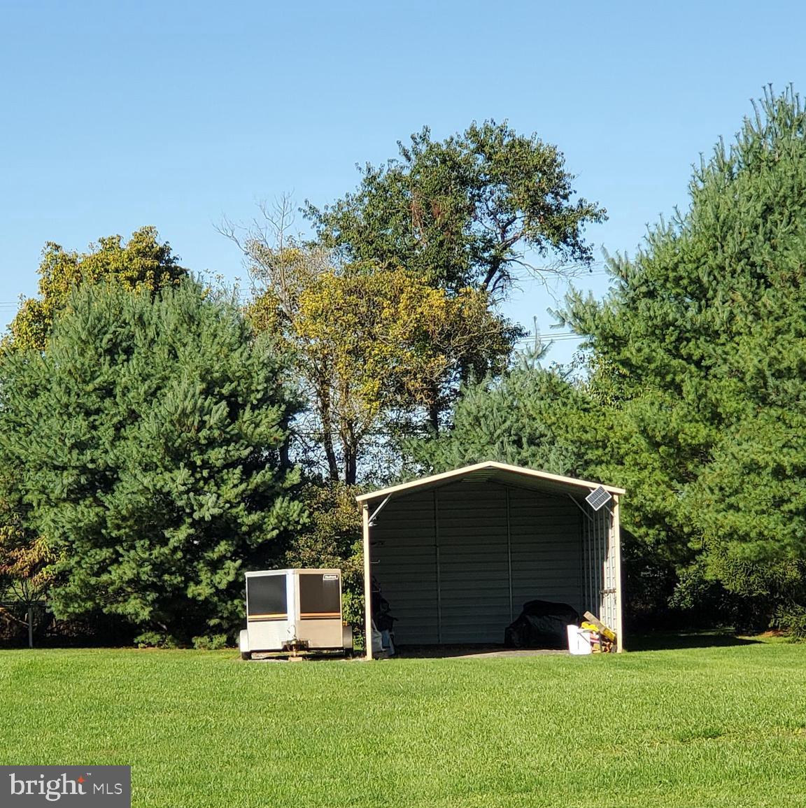 EVERMAY MANOR - Residential