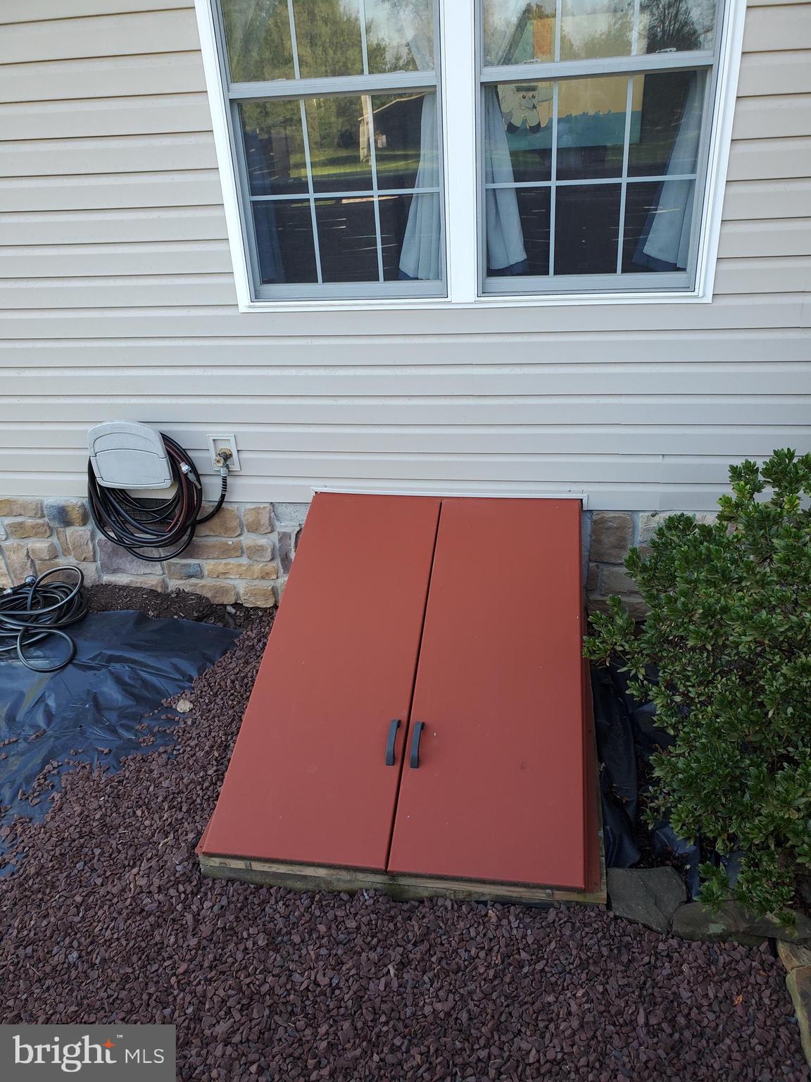 EVERMAY MANOR - Residential