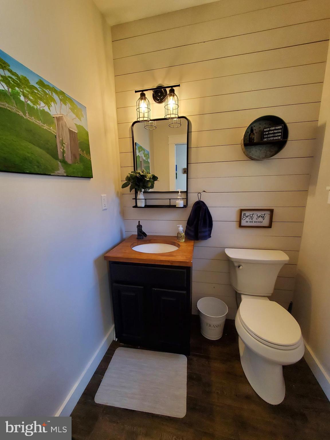 EVERMAY MANOR - Residential