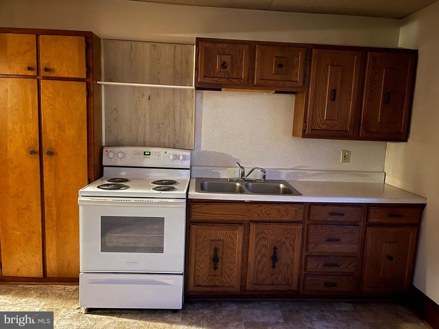 For rent is a 2 bedroom, 1 bath second floor apartment. Heat is electric baseboard, uses window units for A/C. Tenant pays $35 per month for water each unit has own sewer bill. Trash is included. No Smoking, No Pets. $30 nonrefundable application fee required per applicant and if selected $40 admin fee. 625 Min. Credit Score
