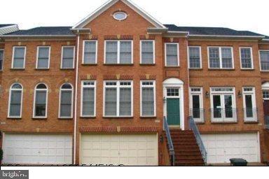 AMBERWOOD - Residential Lease