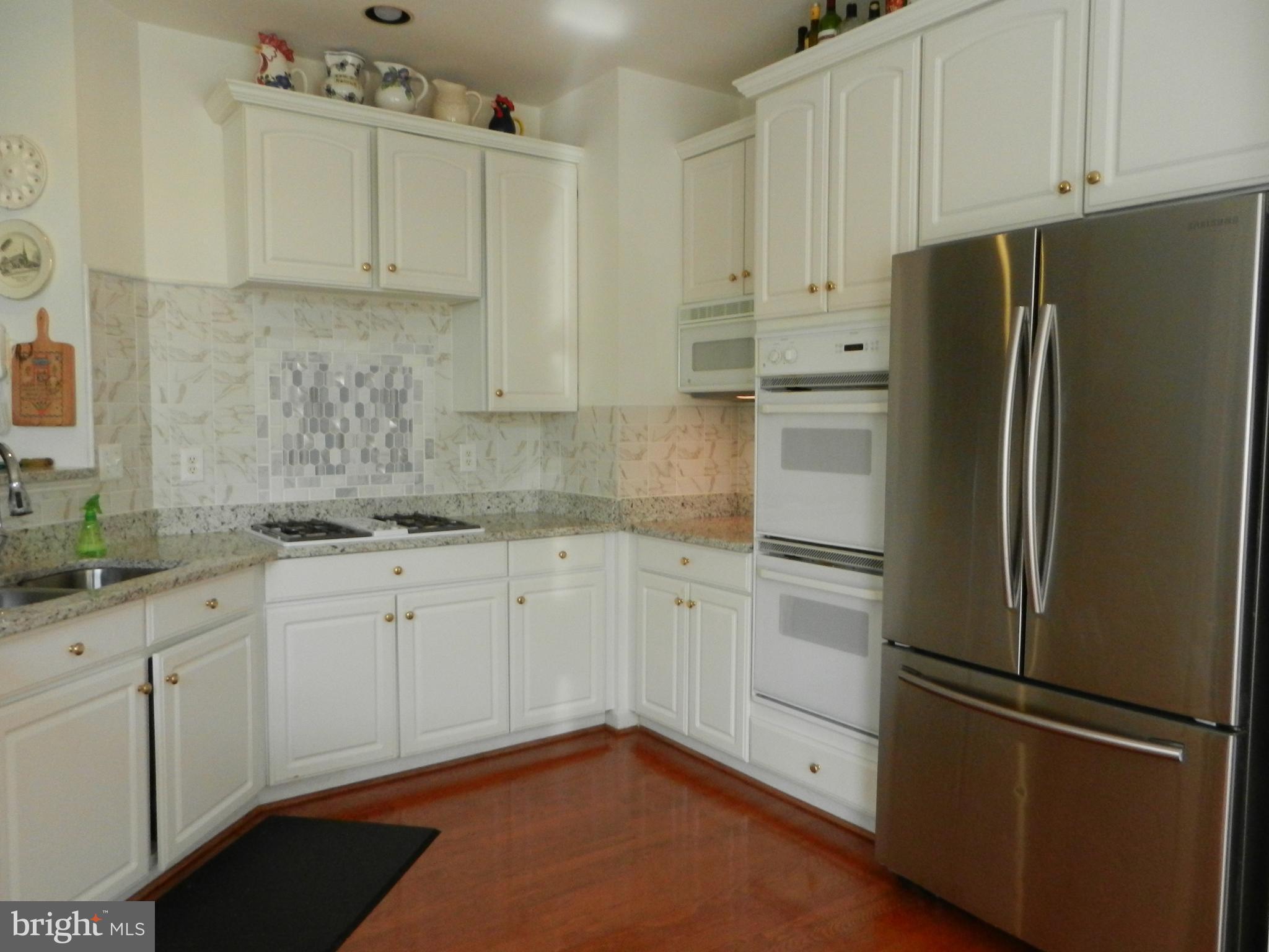 AMBERWOOD - Residential Lease