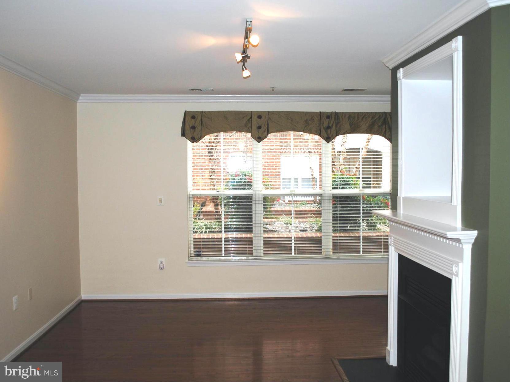 CARLTON PLACE - Residential Lease