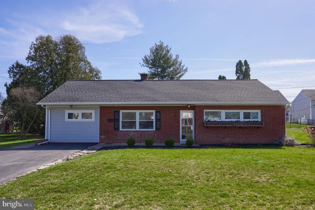 Photo of 90 Stanley Avenue, Landisville, PA 17538 (MLS # PALA2047870)