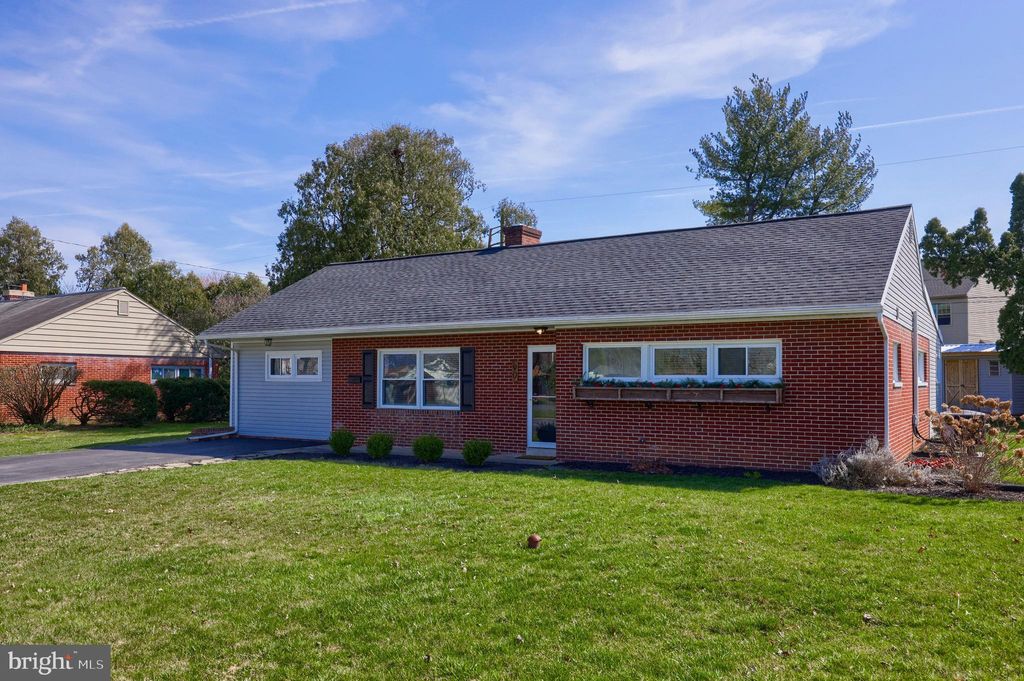 Photo of 90 Stanley Avenue, Landisville, PA 17538 (MLS # PALA2047870)