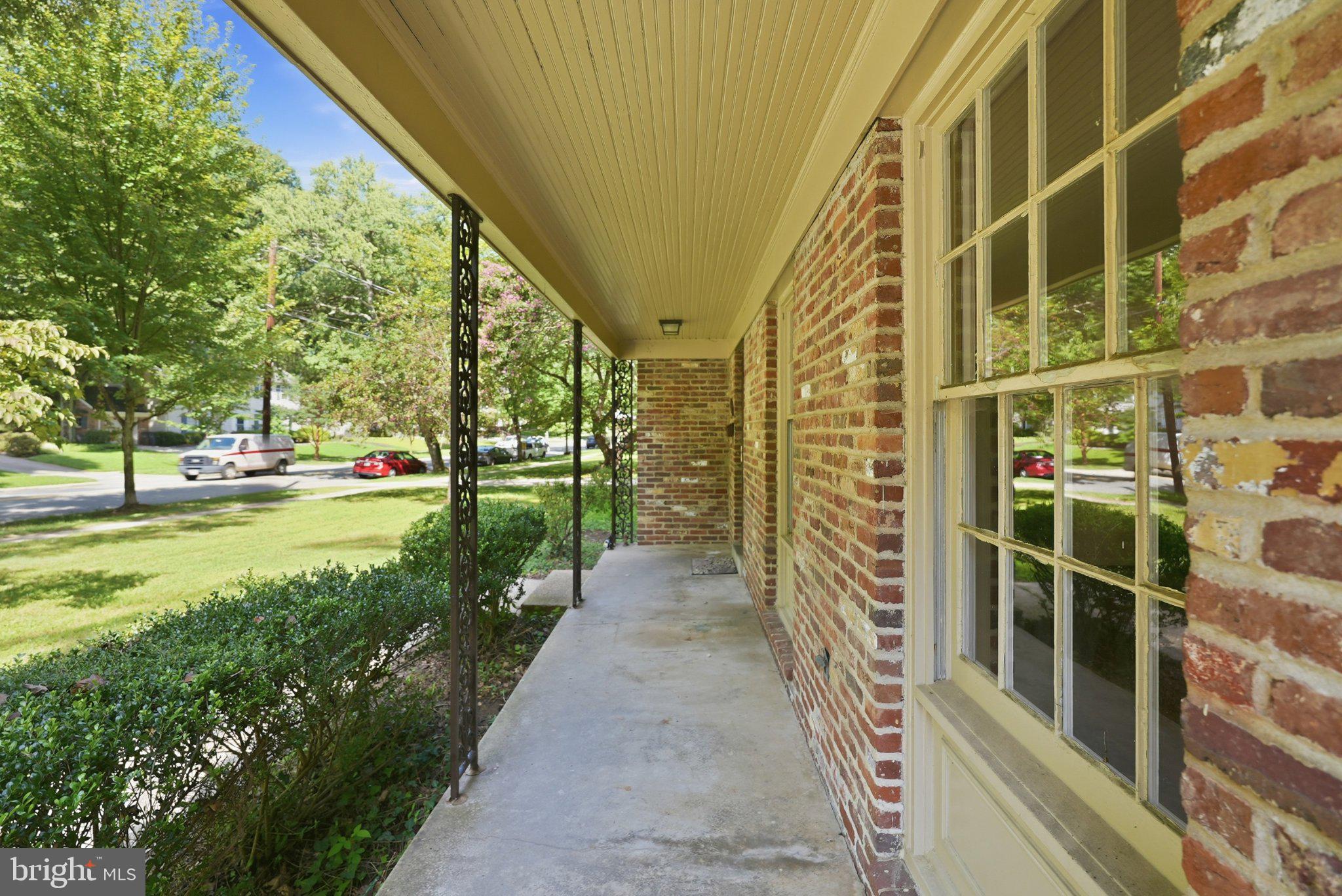 617 ASTER BOULEVARD