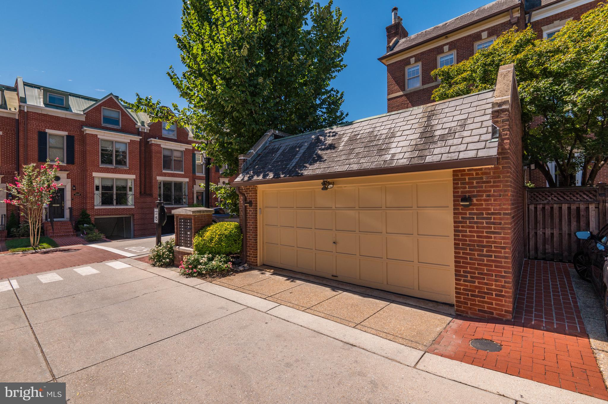 GEORGETOWN - Residential