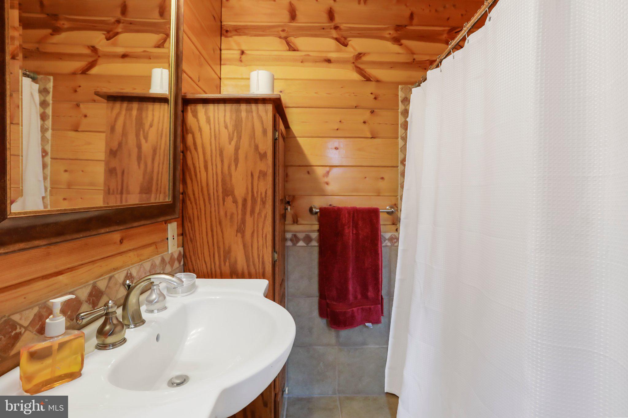 VALLEY HIGH TIMBER FARMS - Residential