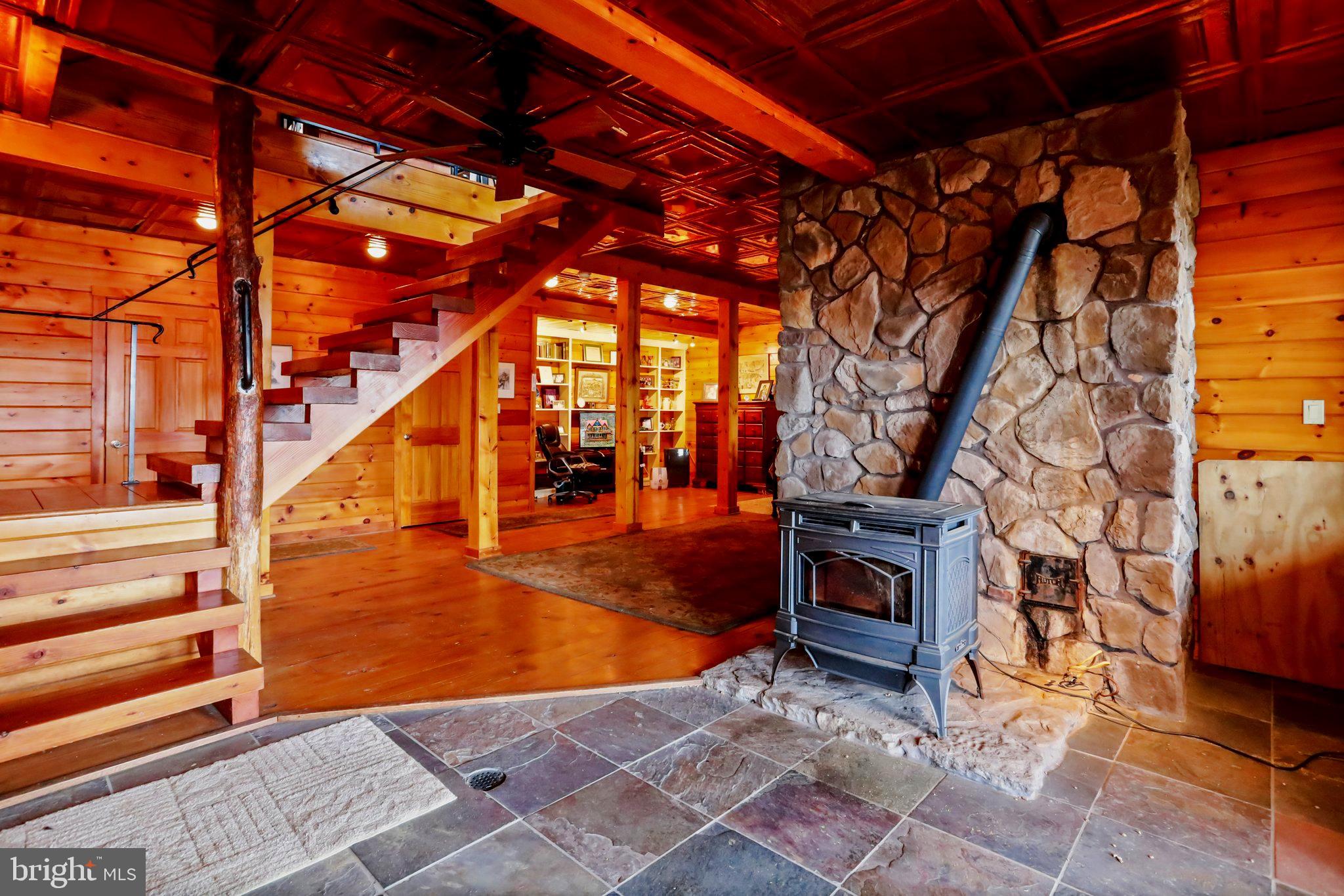 VALLEY HIGH TIMBER FARMS - Residential