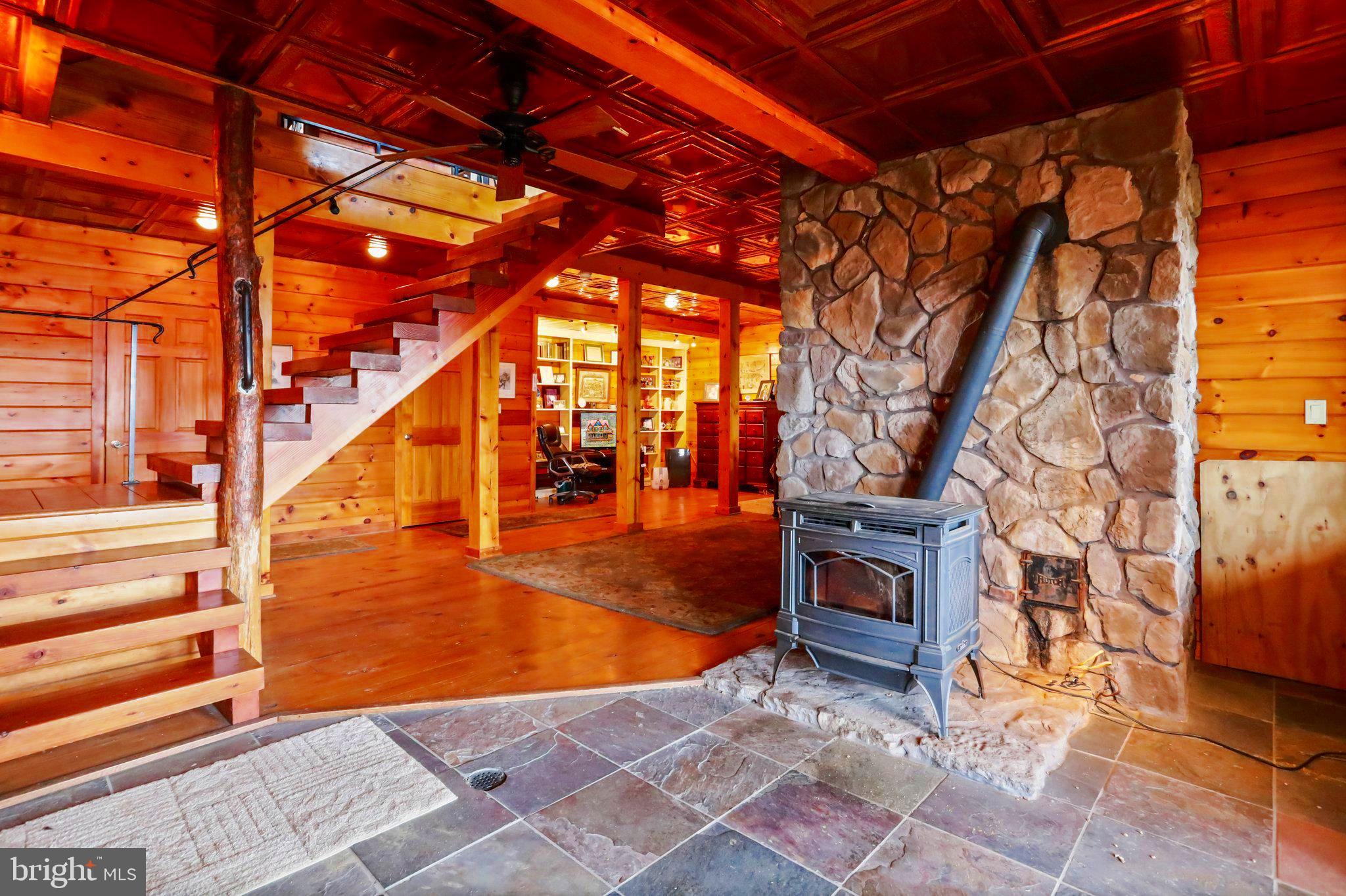 VALLEY HIGH TIMBER FARMS - Residential