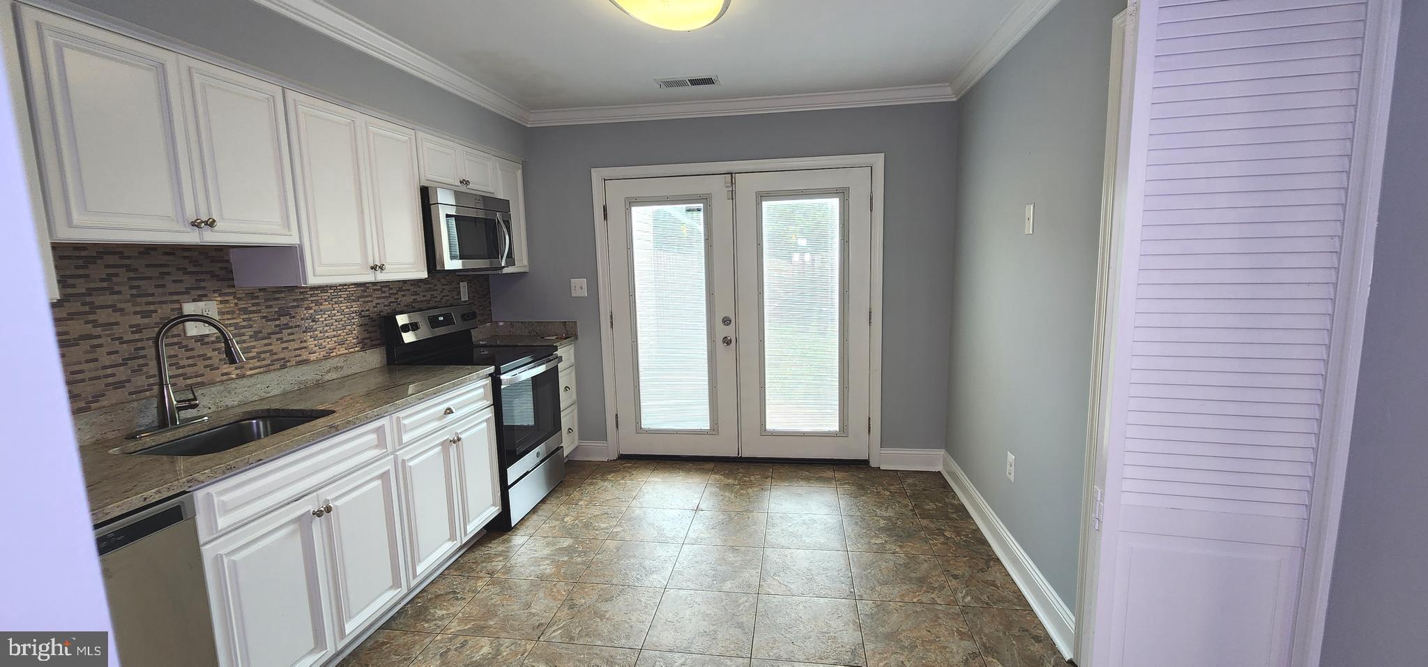 FREDERICK HEIGHTS - Residential Lease