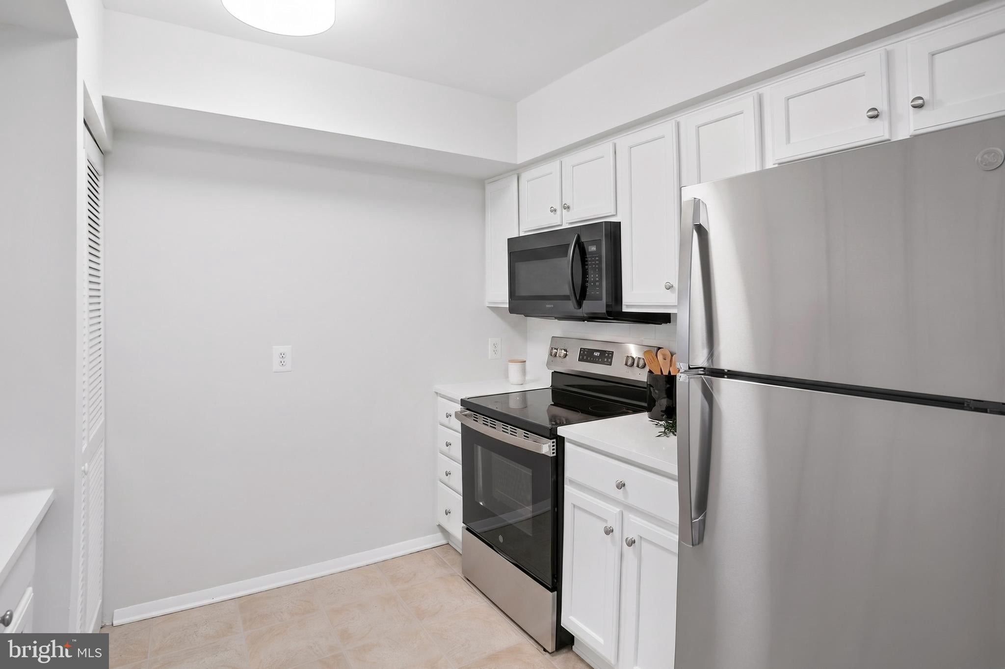 1001 N VERMONT STREET 1010