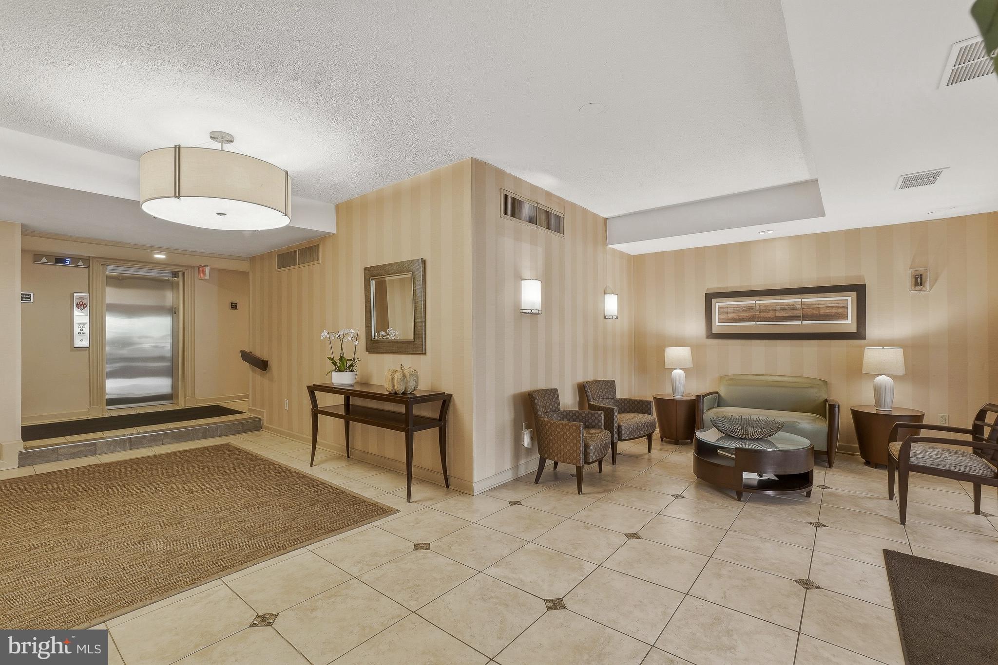 4800 CHEVY CHASE DRIVE 102