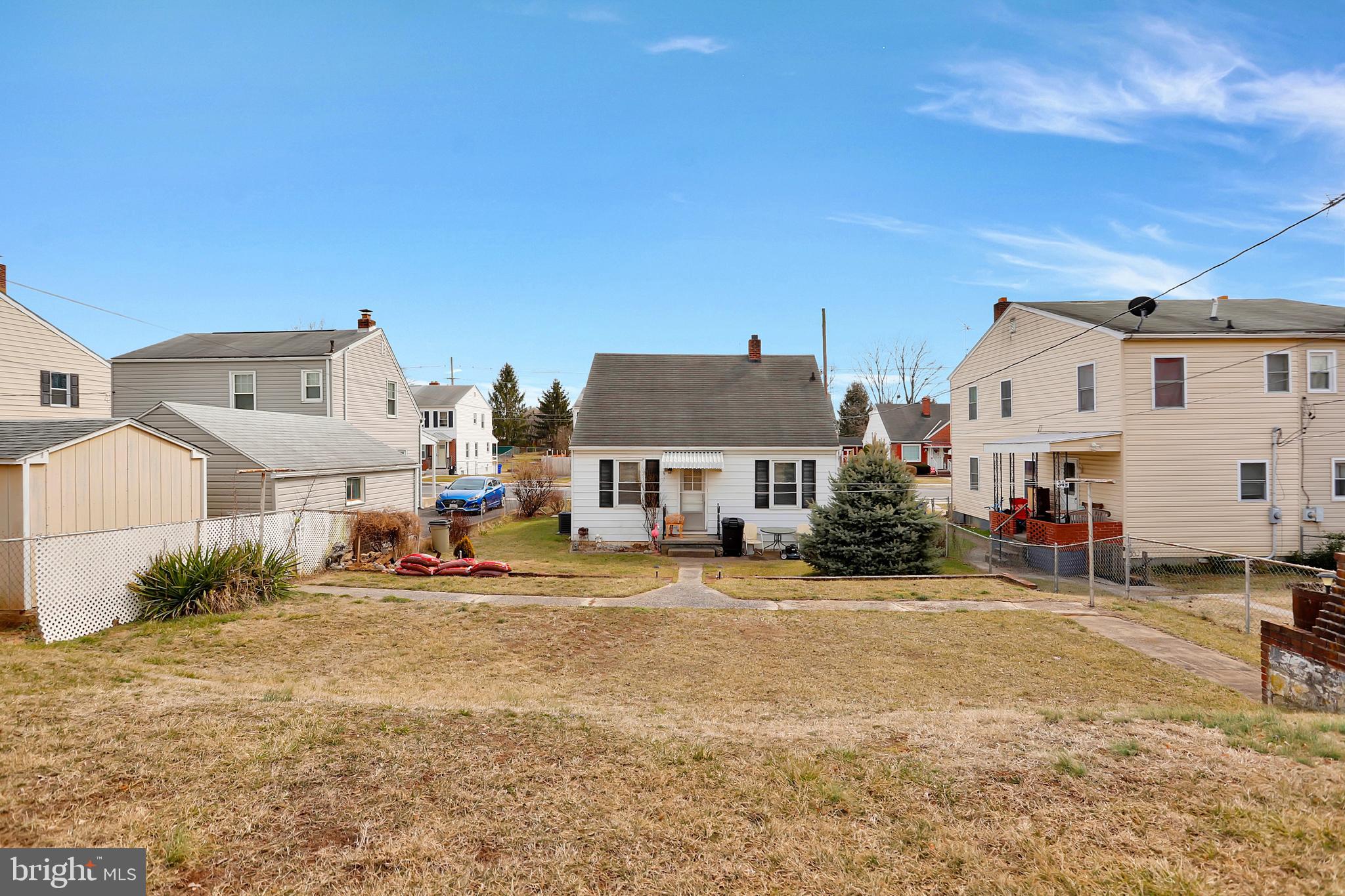 RADCLIFFE AVE - Residential