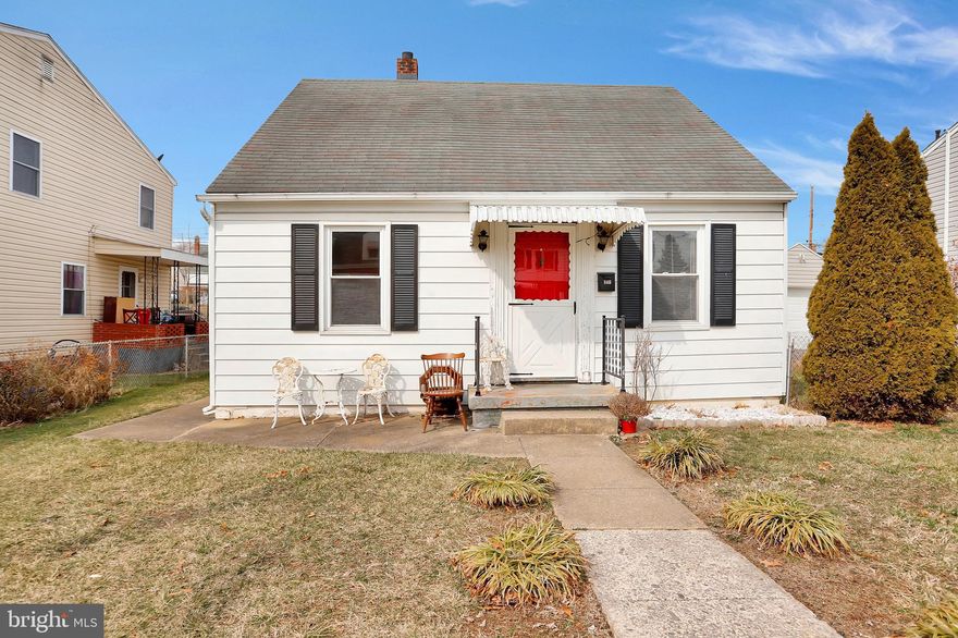 Cute little cottage style home on a quiet street offers 2 bedrooms and 1 bathroom. Off Street parking and a nice sized fenced in backyard. Hardwood floors throughout the main level and plenty of natural light. Full unfinished basement w/ built-in cabinets. Additional features include a brand new refrigerator, brand new furnace, and brand new outside a/c and heating unit. This home is all about location, location, location!