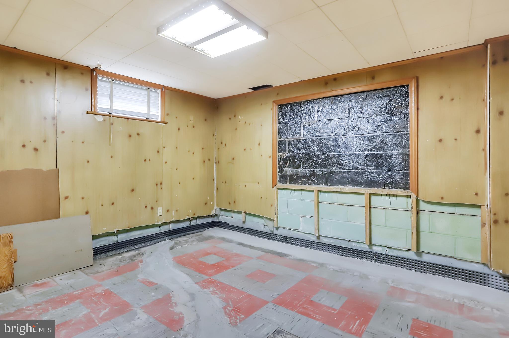 RADCLIFFE AVE - Residential