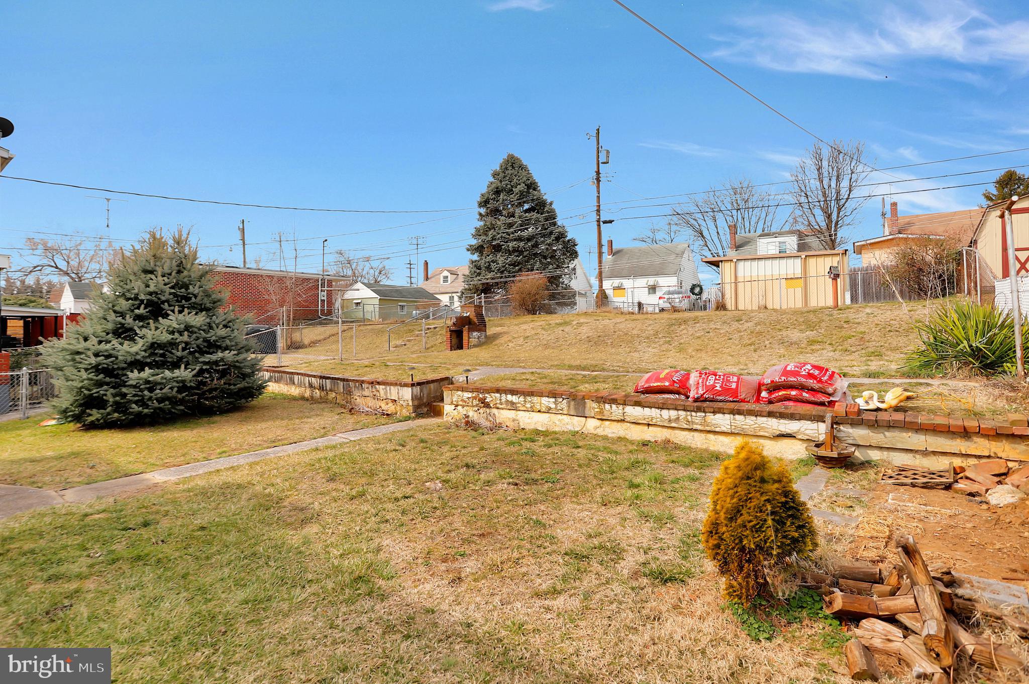 RADCLIFFE AVE - Residential