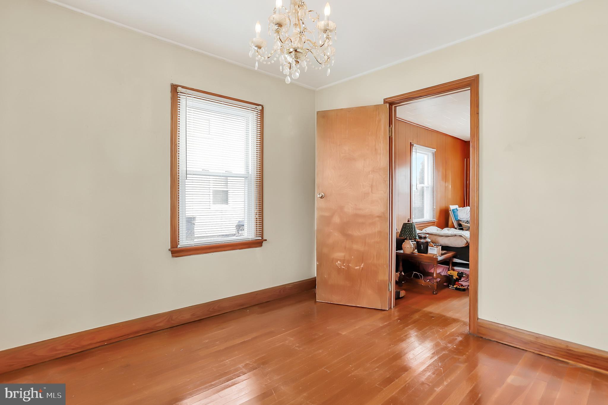 RADCLIFFE AVE - Residential