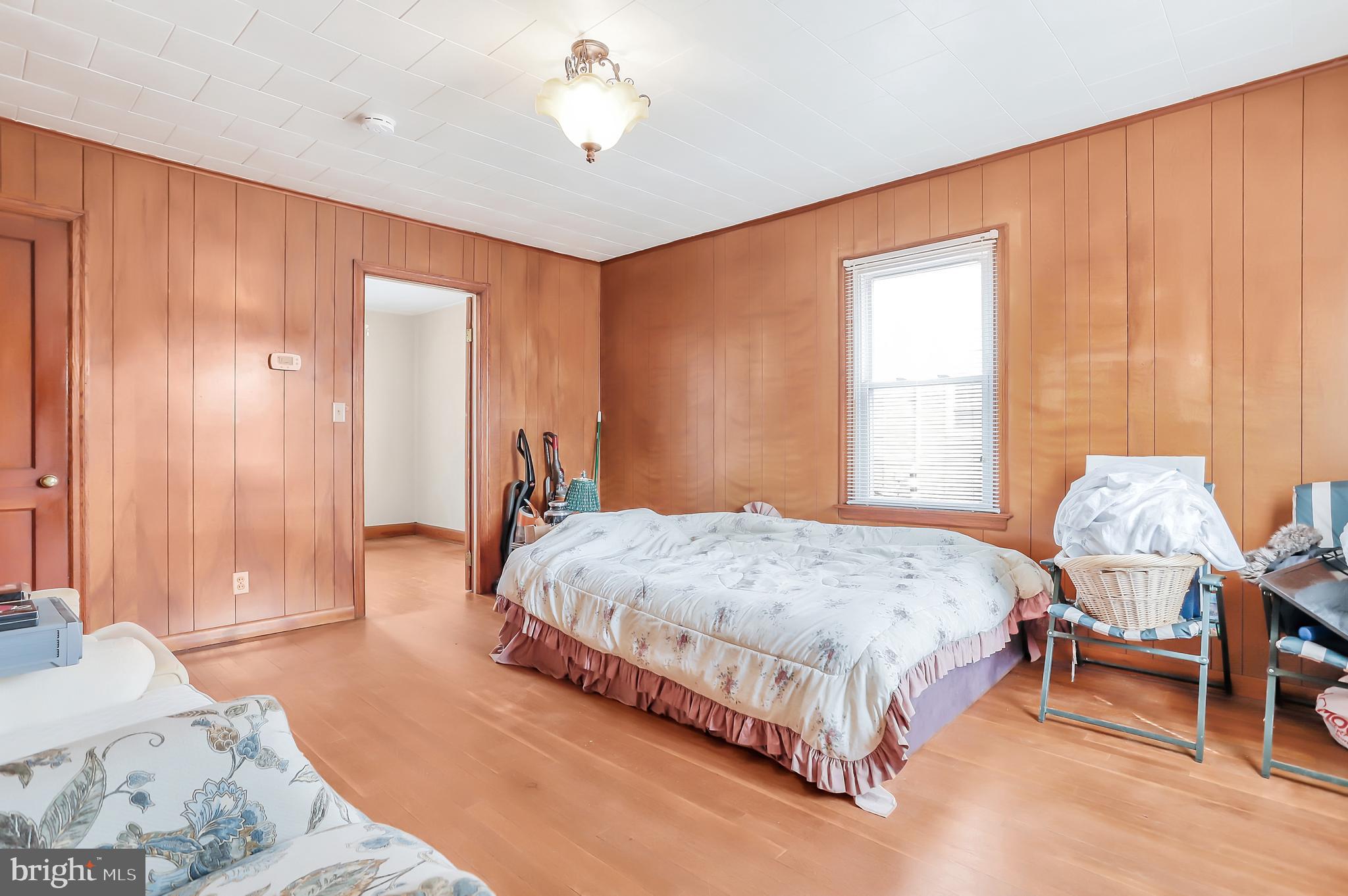 RADCLIFFE AVE - Residential